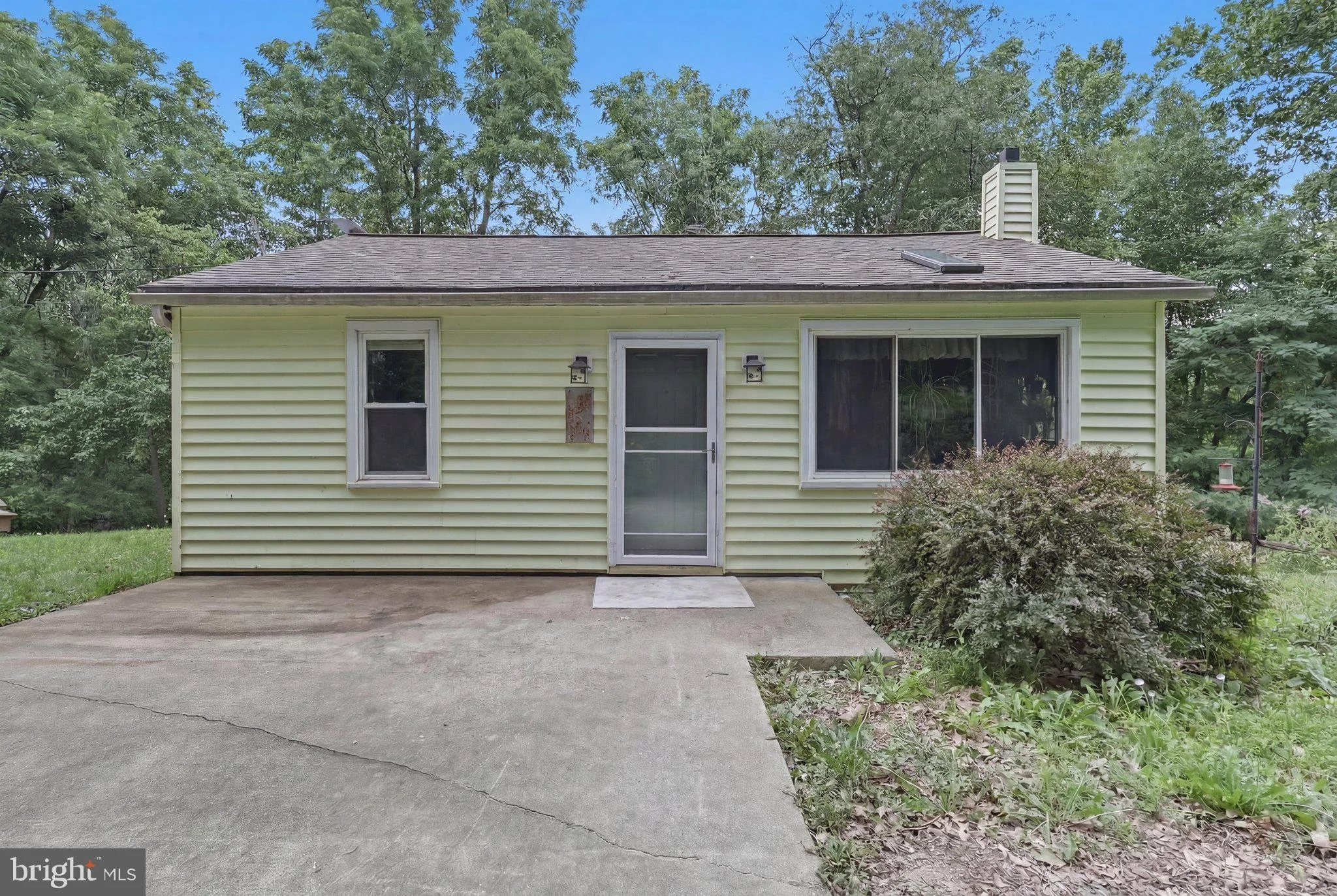 106 E Deep Run Road