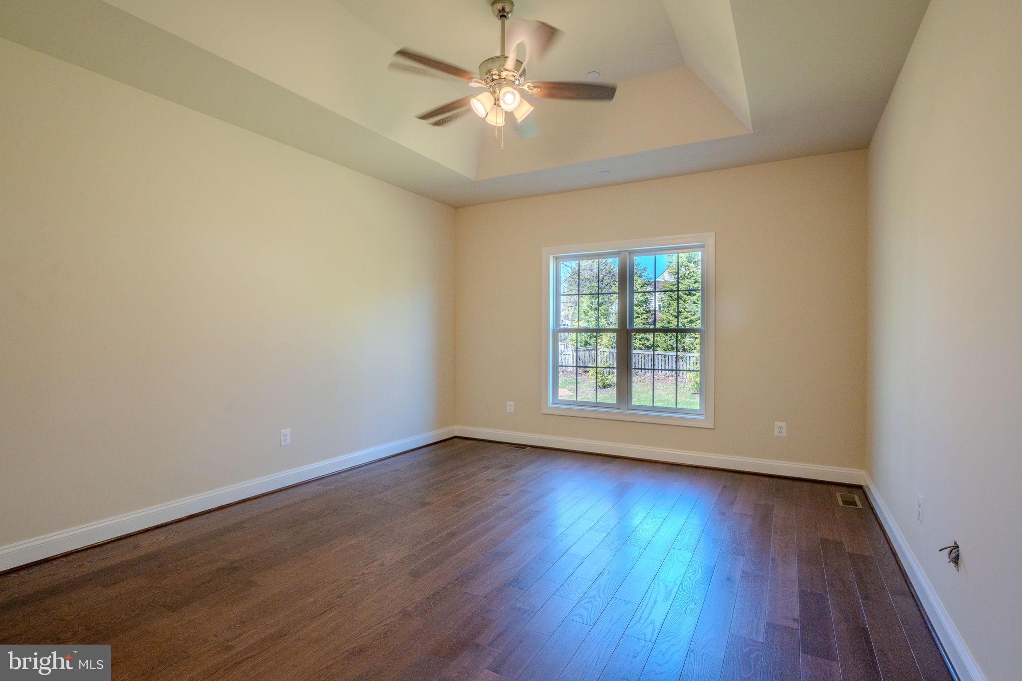 DOROLY GARDENS - Residential