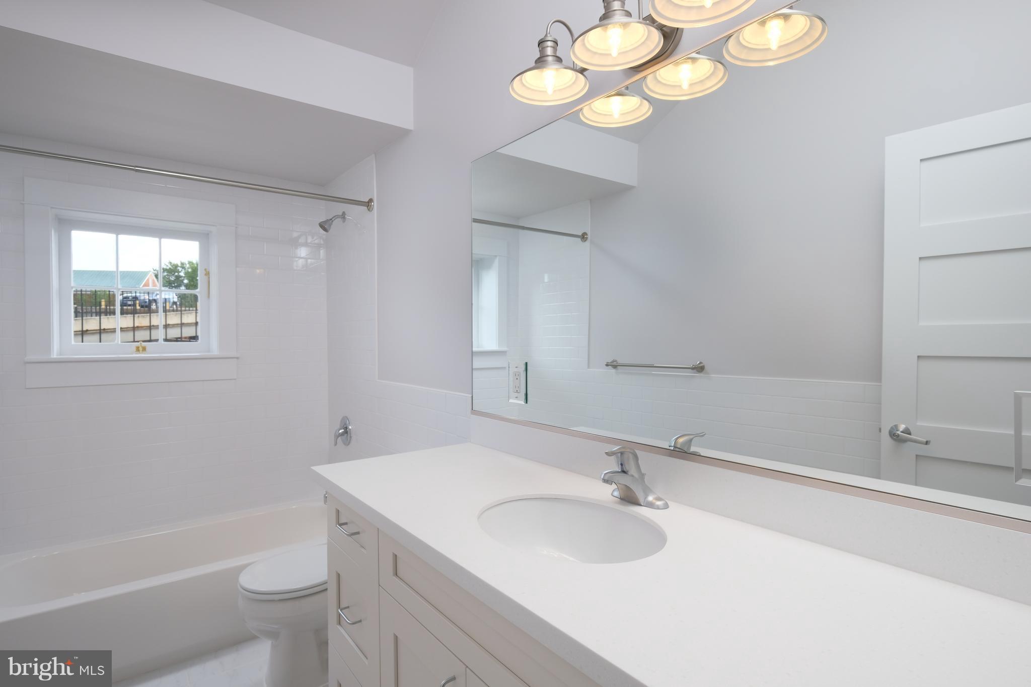 HISTORIC DISTRICT - Residential Lease