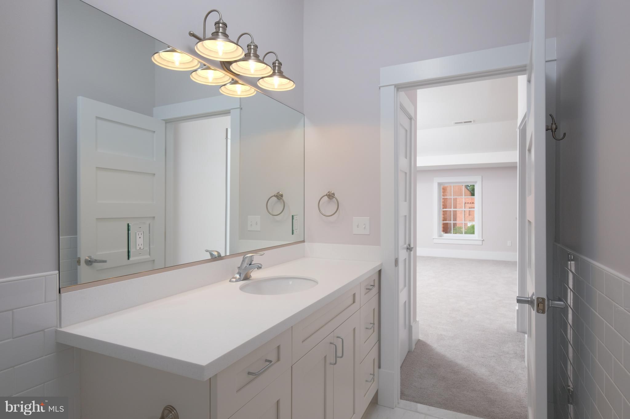 HISTORIC DISTRICT - Residential Lease