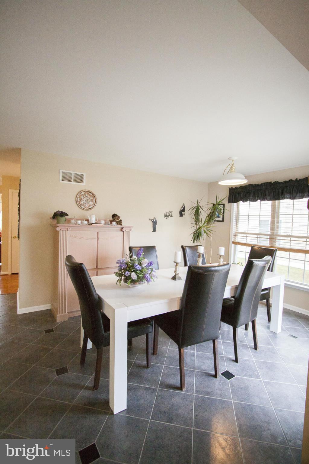 SEVEN TRAILS - Residential