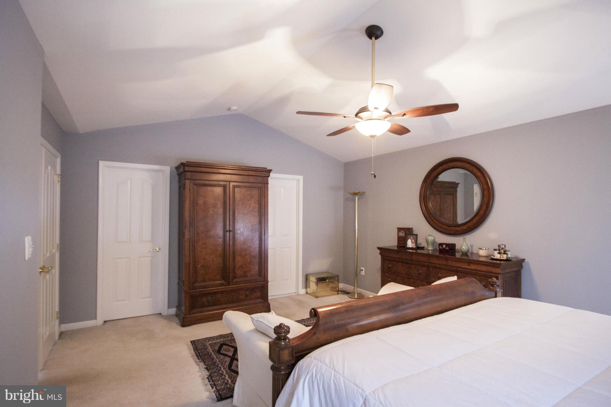 SEVEN TRAILS - Residential