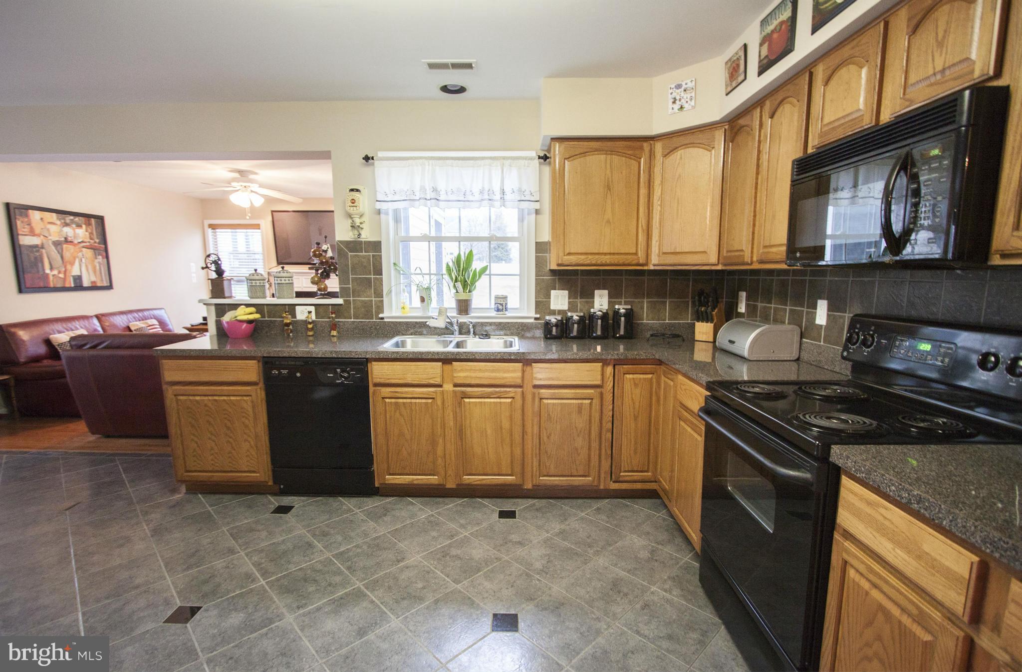 SEVEN TRAILS - Residential