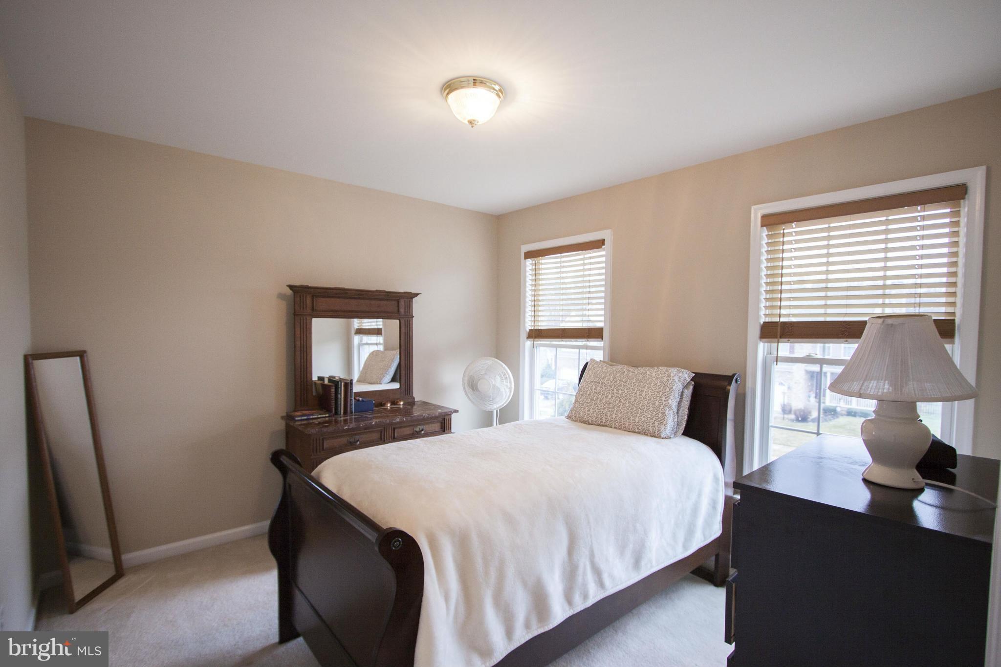 SEVEN TRAILS - Residential