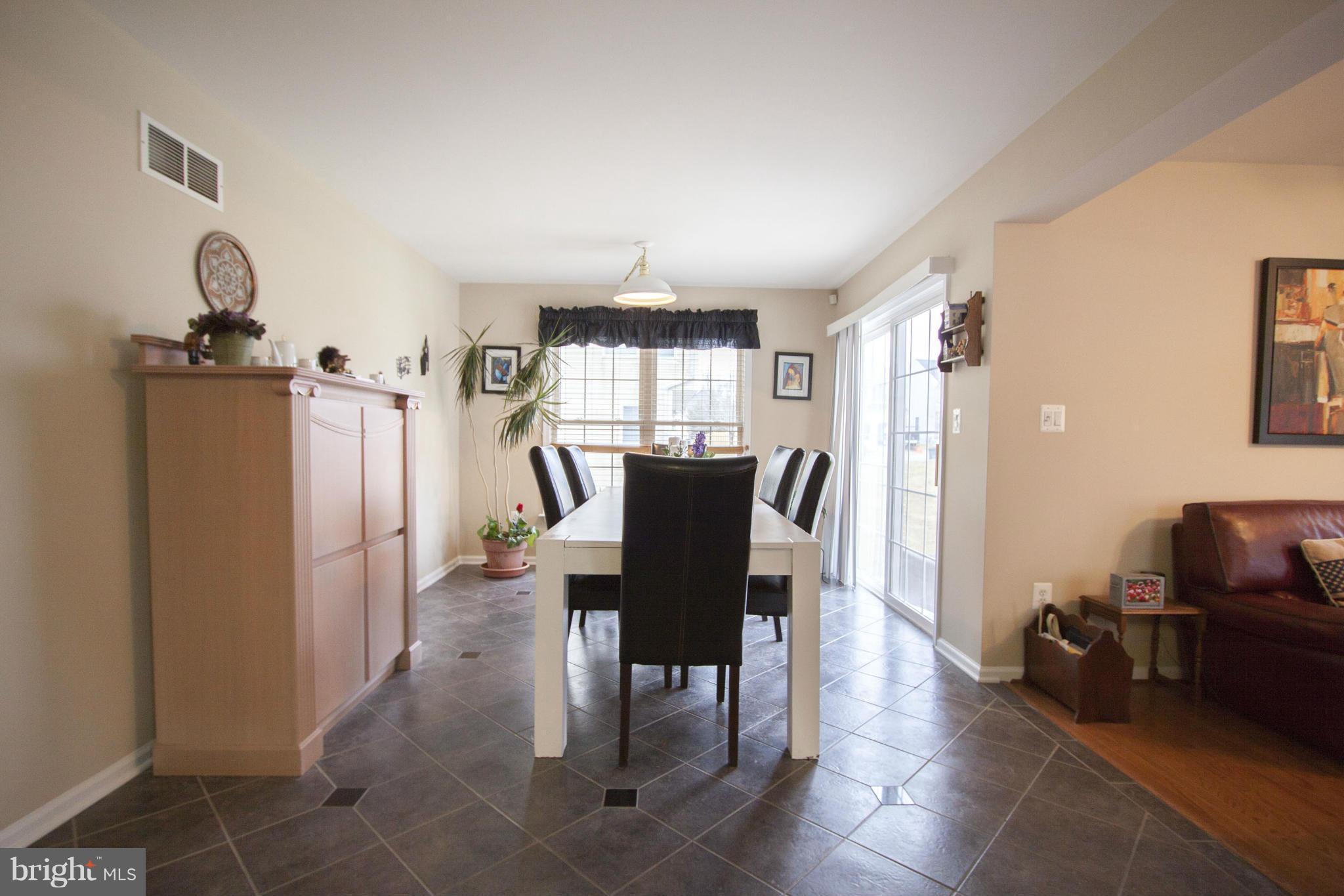 SEVEN TRAILS - Residential