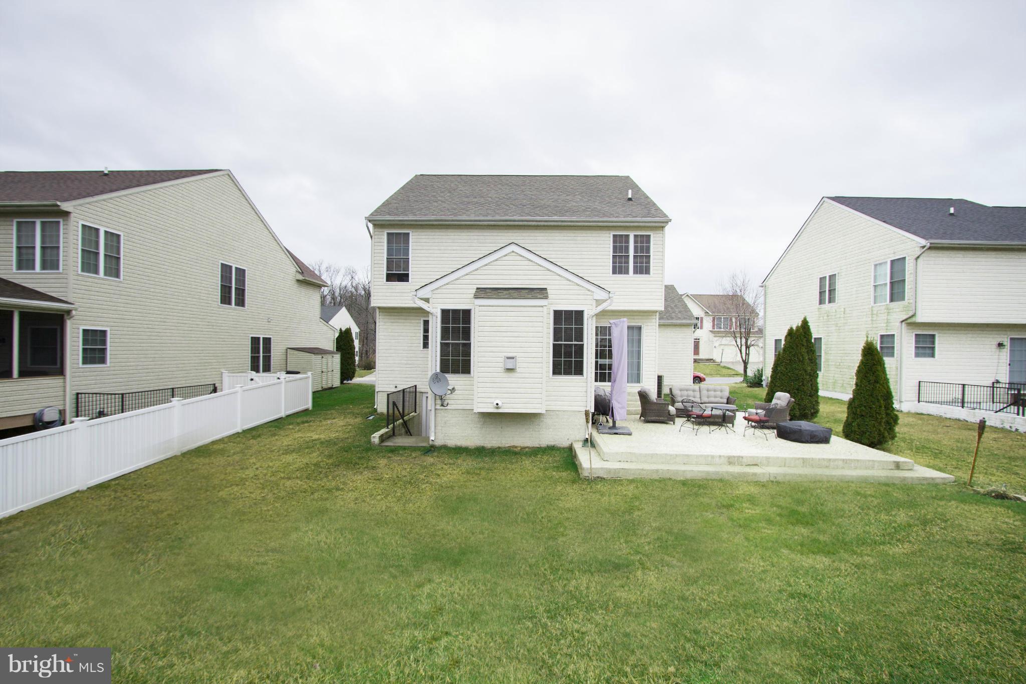 SEVEN TRAILS - Residential