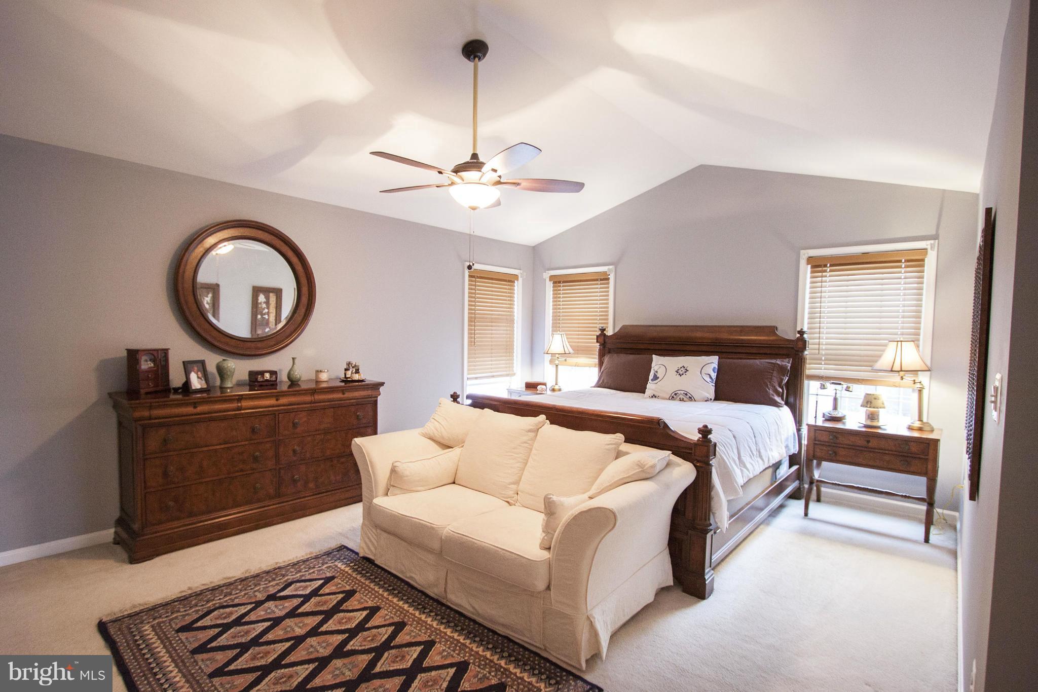 SEVEN TRAILS - Residential