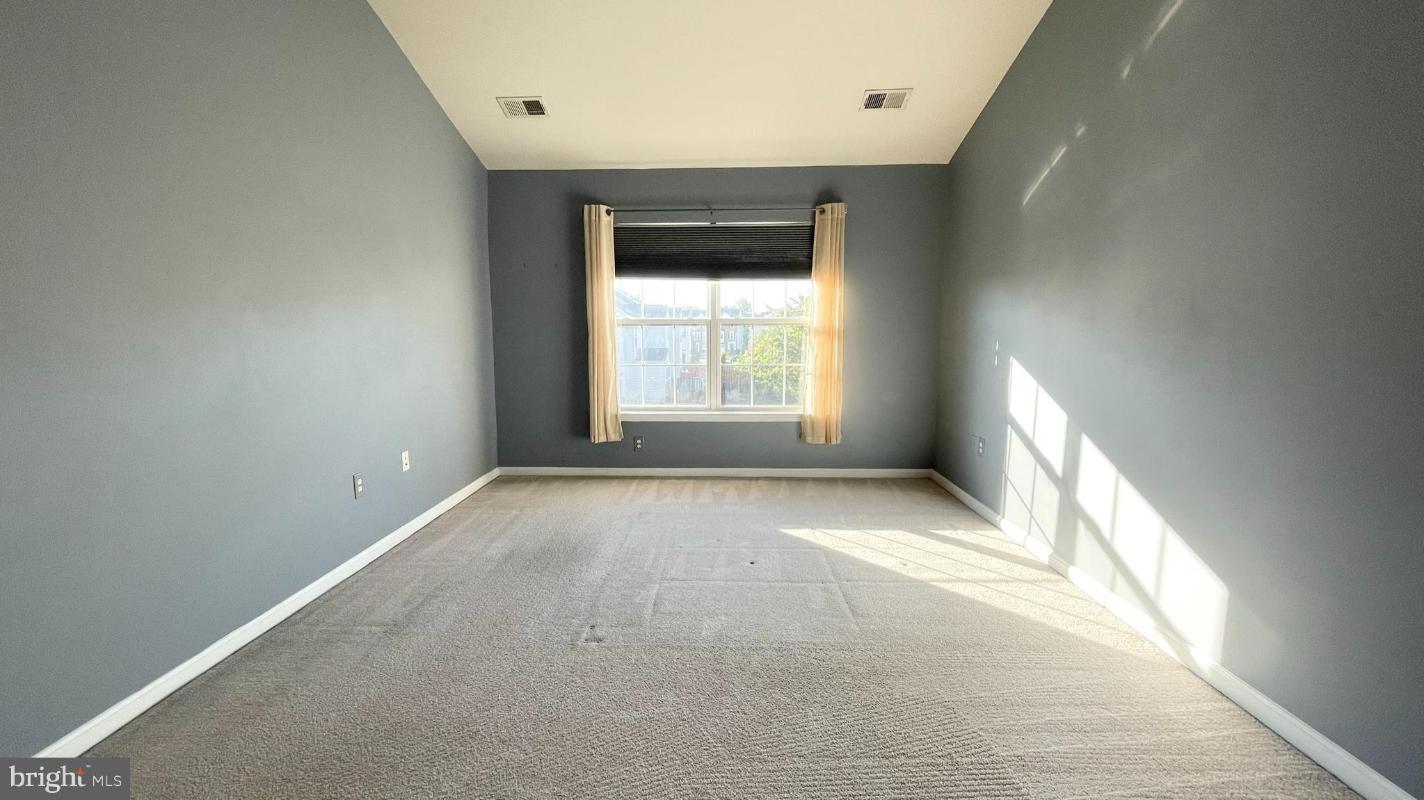 POTOMAC STATION - Residential Lease