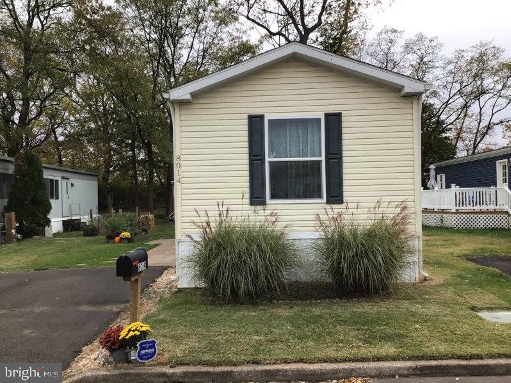 Photo of 8014 Woodside Drive, MORRISVILLE, PA 19067 (MLS # PABU2109476)