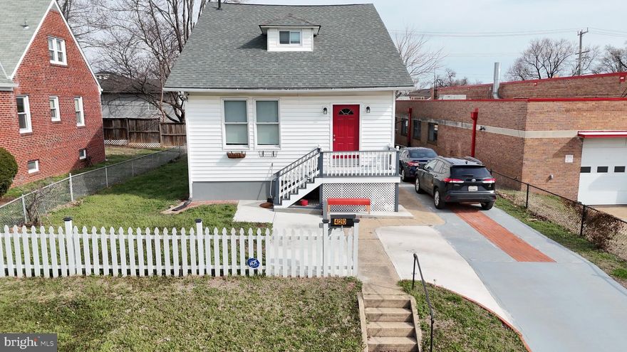Welcome to 420 Maude Ave. ! This beautiful and renovated home is featuring 4 bedrooms, 2 renovated baths, new AC system, new kitchen, fully finish basement adds another family room, also there is brand new  a spacious 5 space parking. conveniently located close to the interstate 895 and 95.