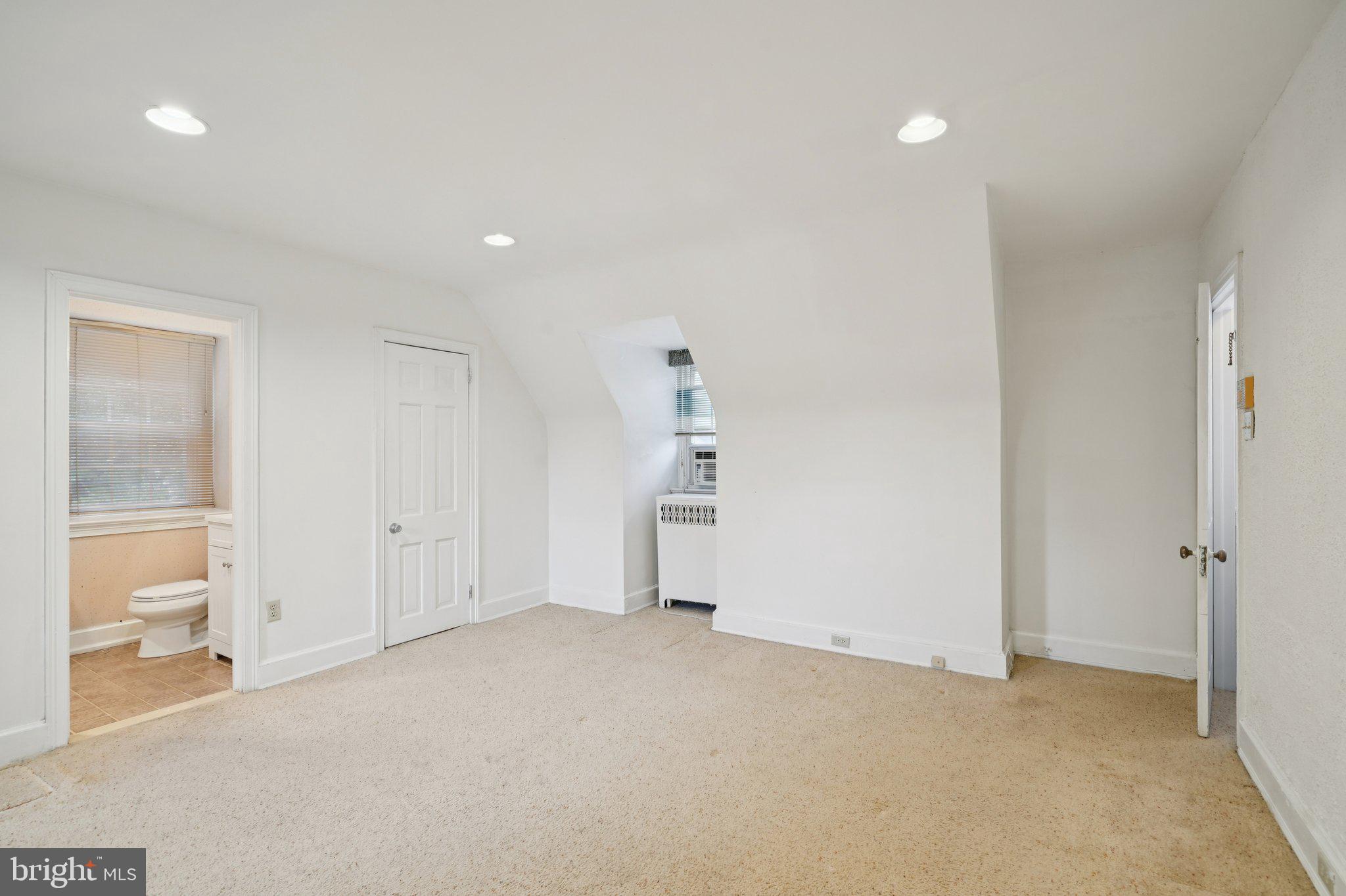 ELKINS PARK - Residential