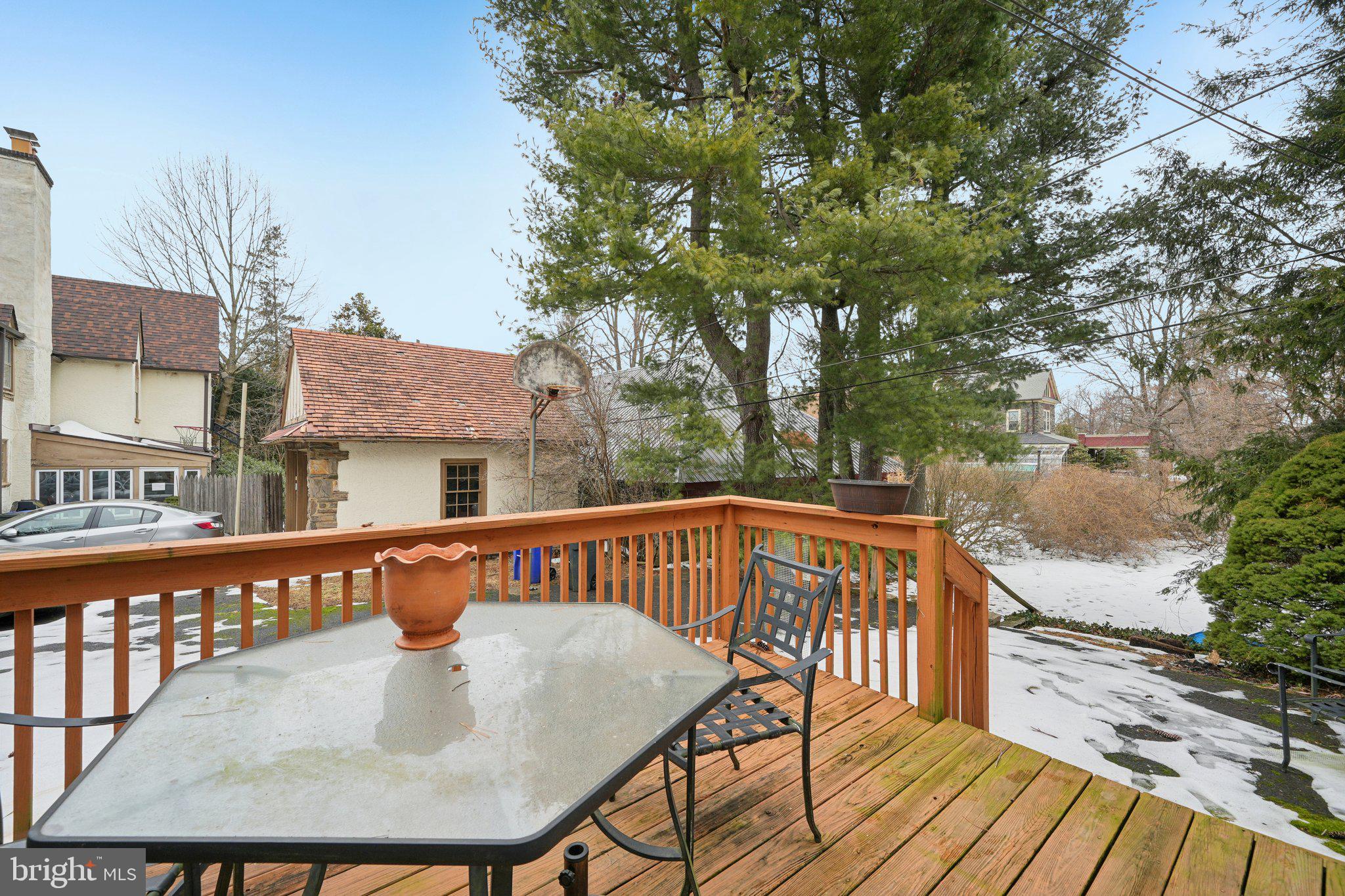 ELKINS PARK - Residential