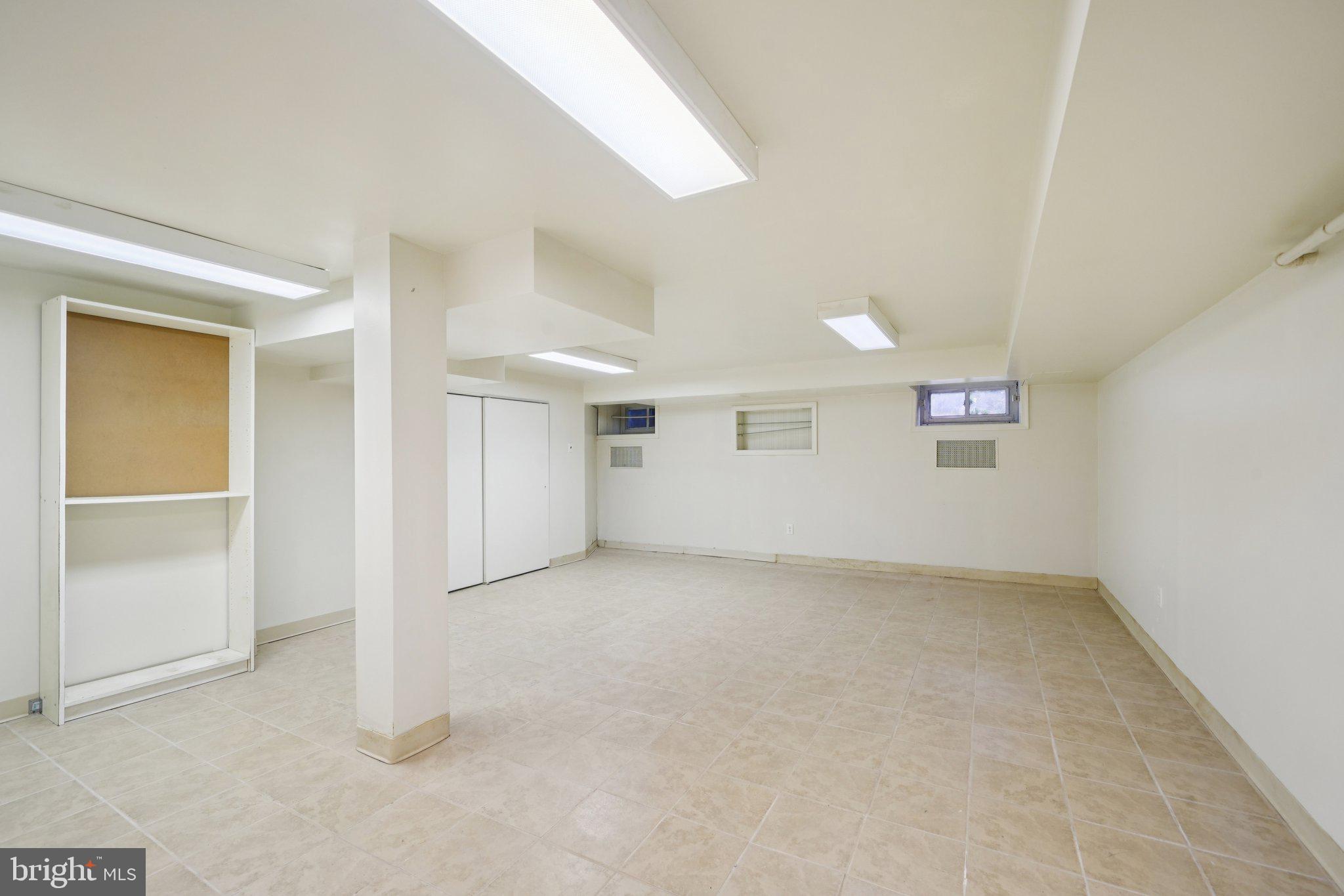 ELKINS PARK - Residential