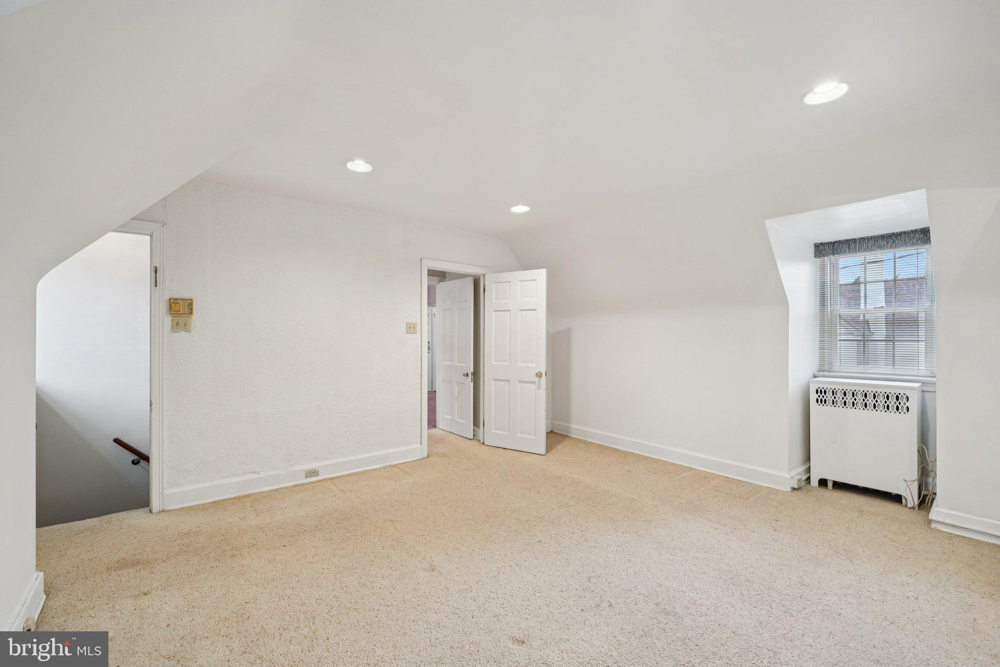 ELKINS PARK - Residential