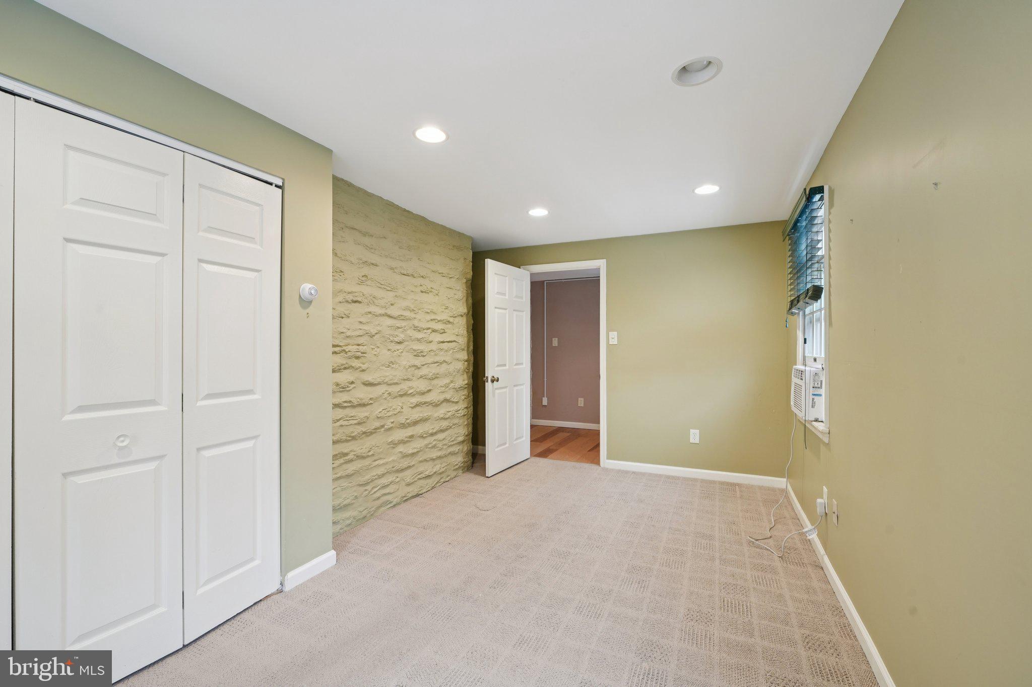 ELKINS PARK - Residential