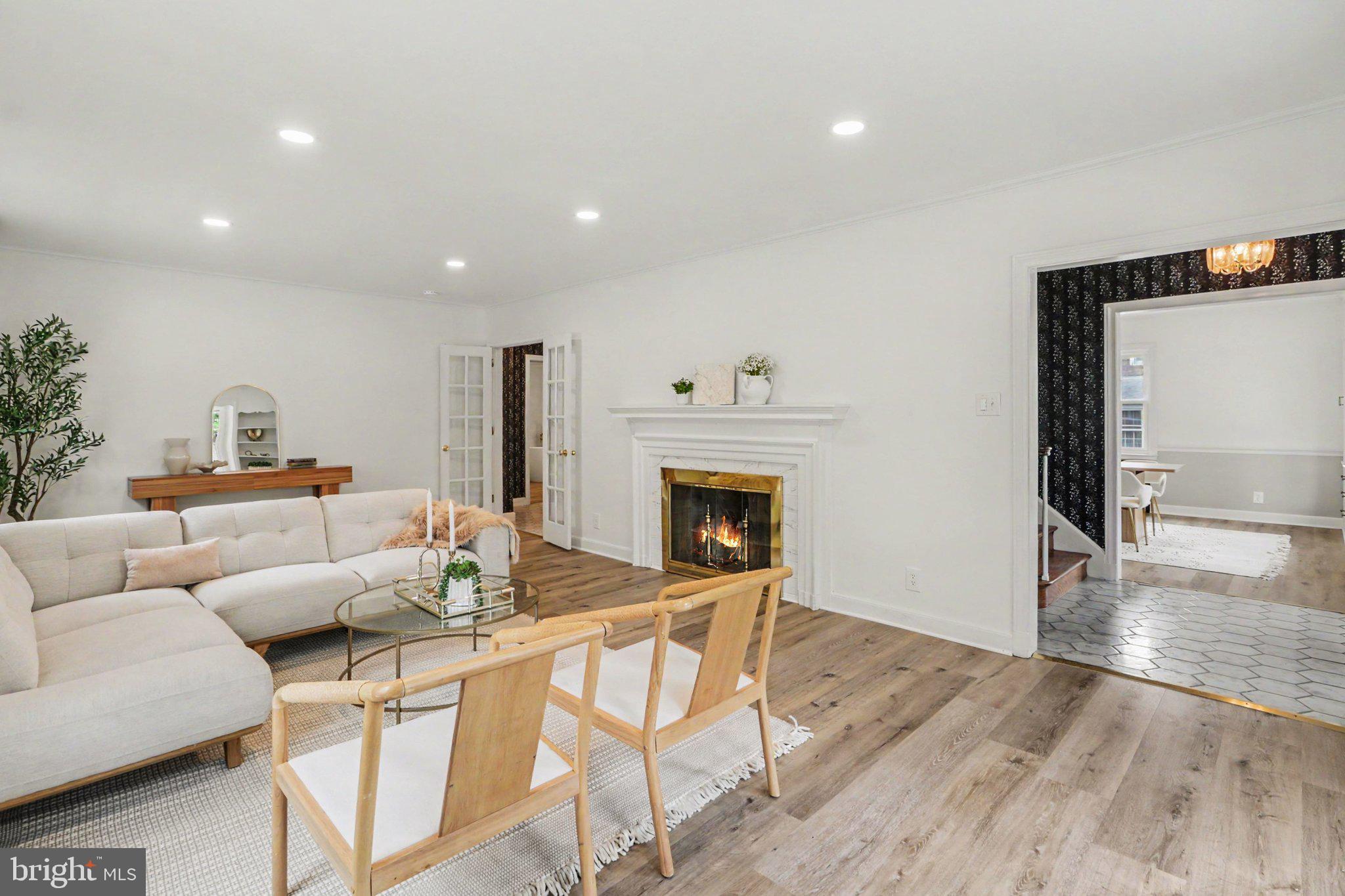 305 MONTROSE STREET