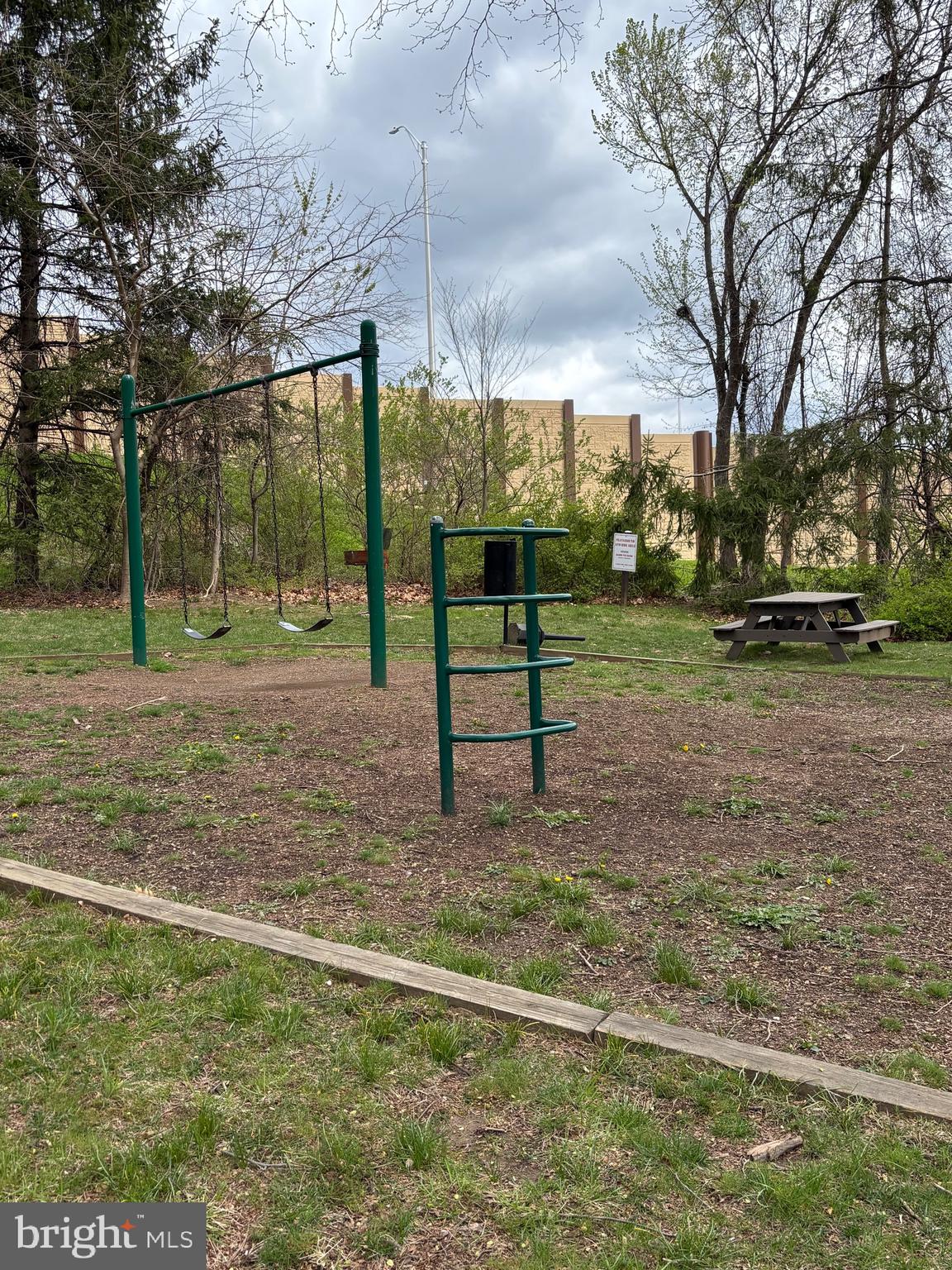 GLENHARDIE - Residential Lease