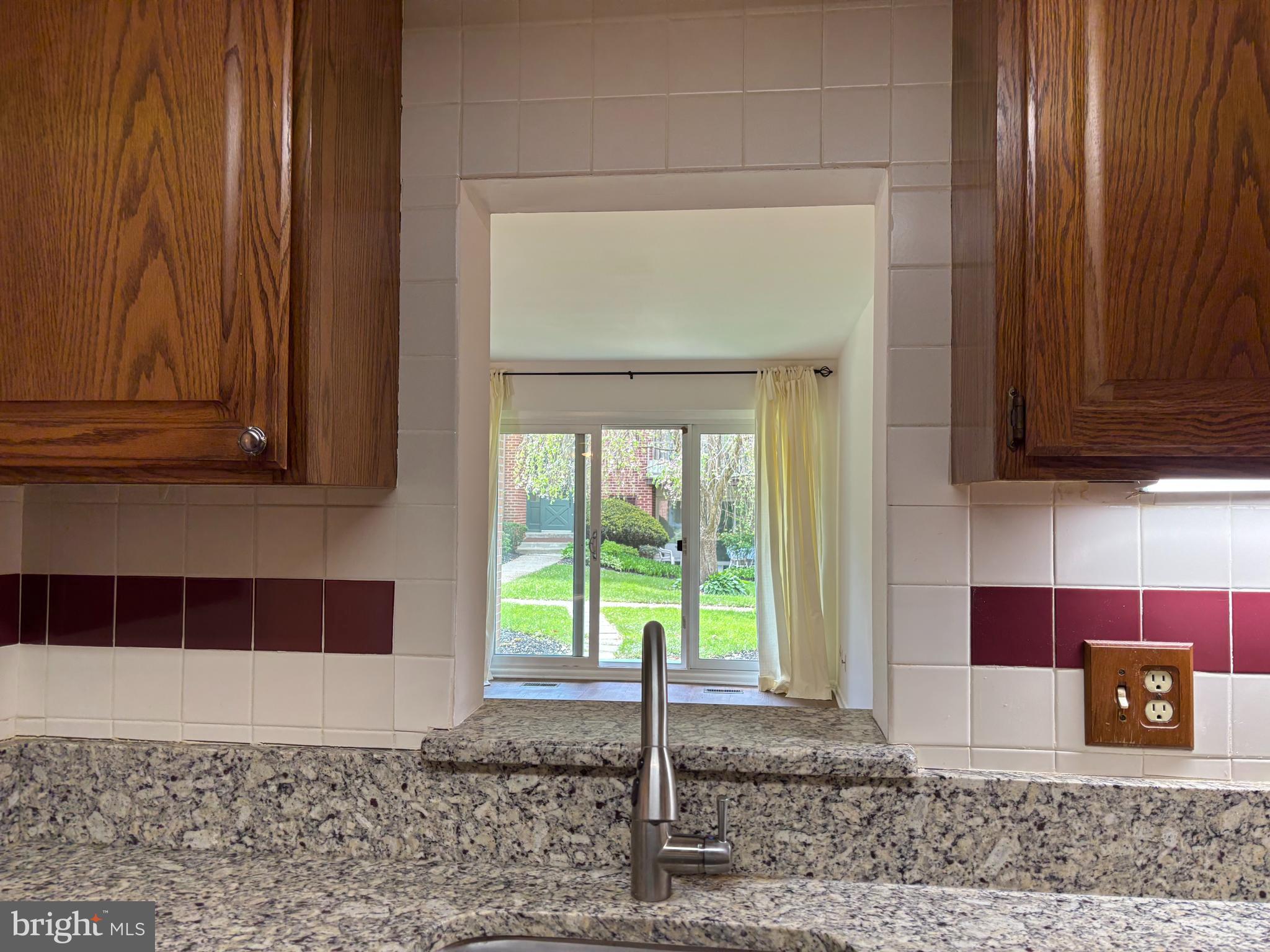 GLENHARDIE - Residential Lease