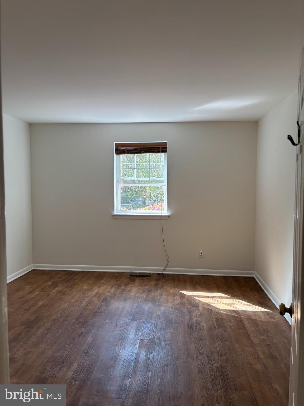 GLENHARDIE - Residential Lease