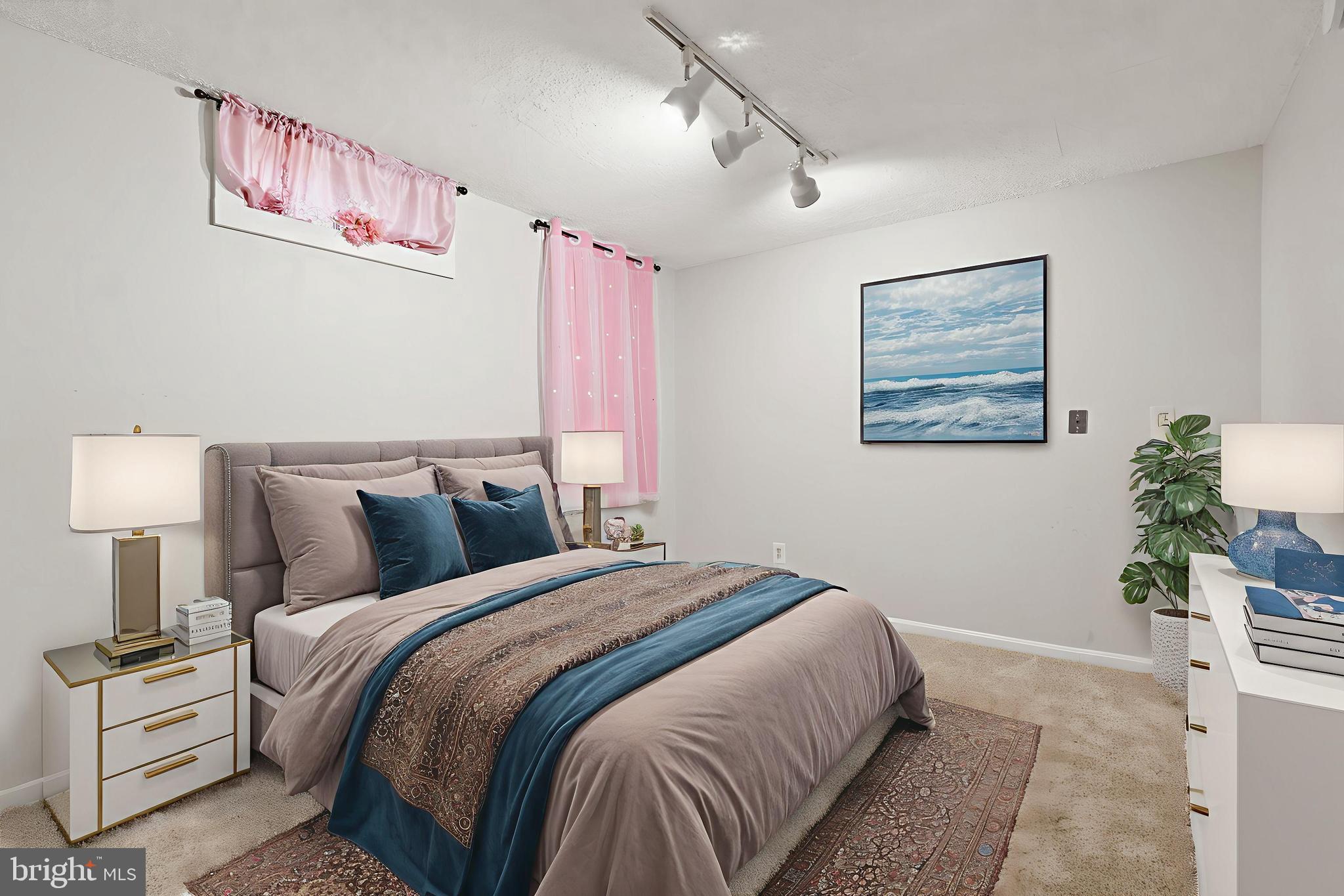 LITTLE ROCKY RUN - Residential