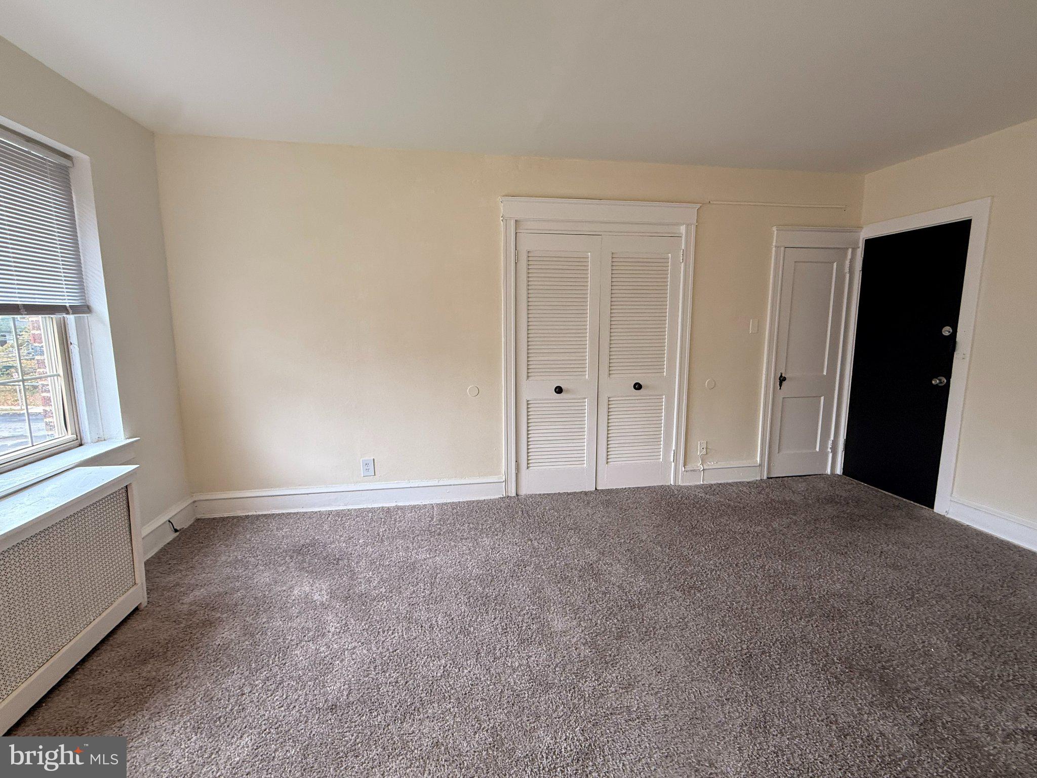 260 N WYCOMBE AVENUE 200