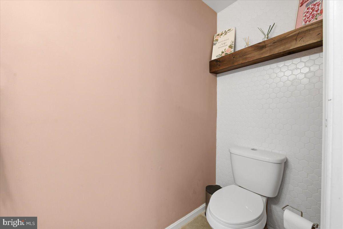 WHITTIER POND - Residential