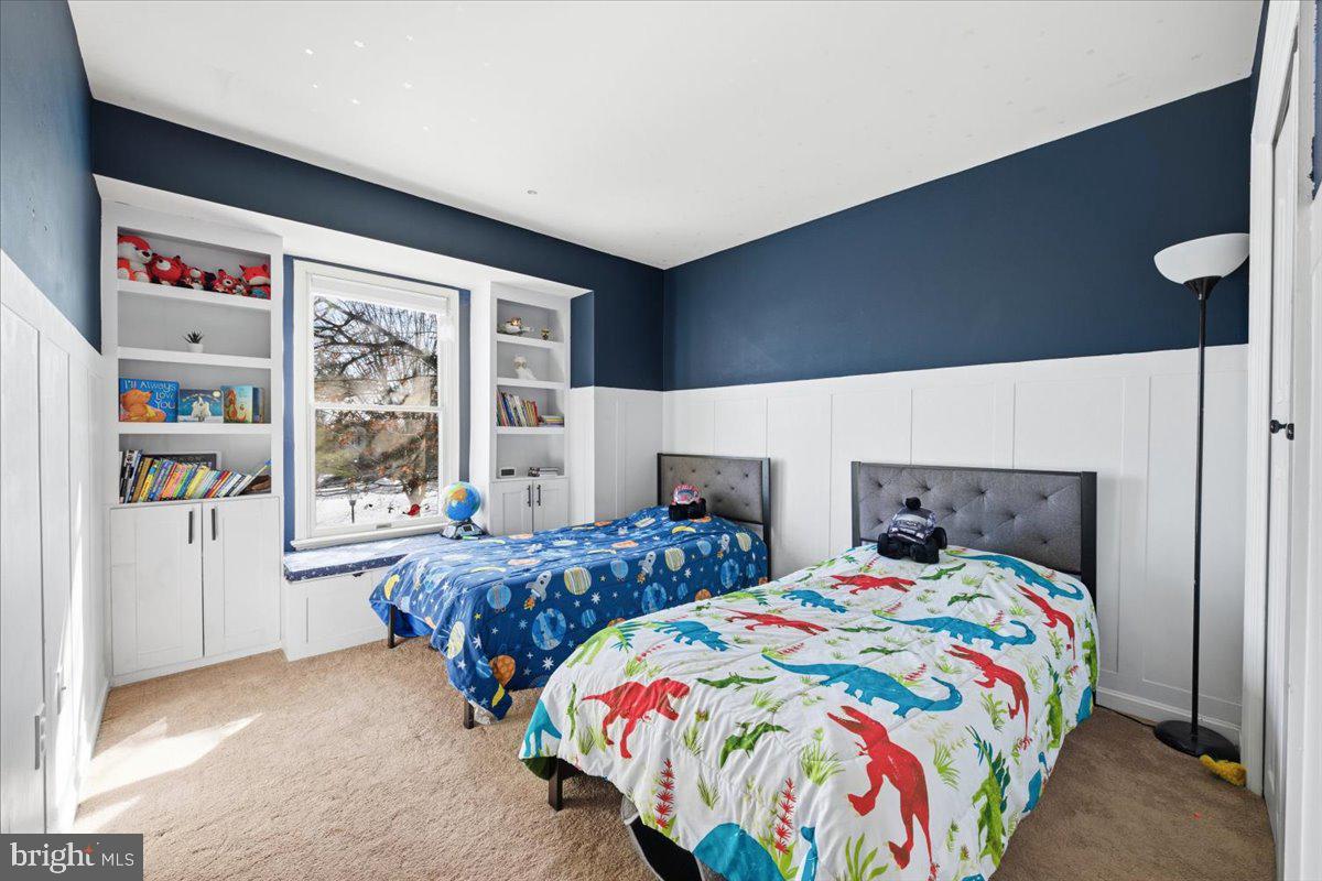 WHITTIER POND - Residential