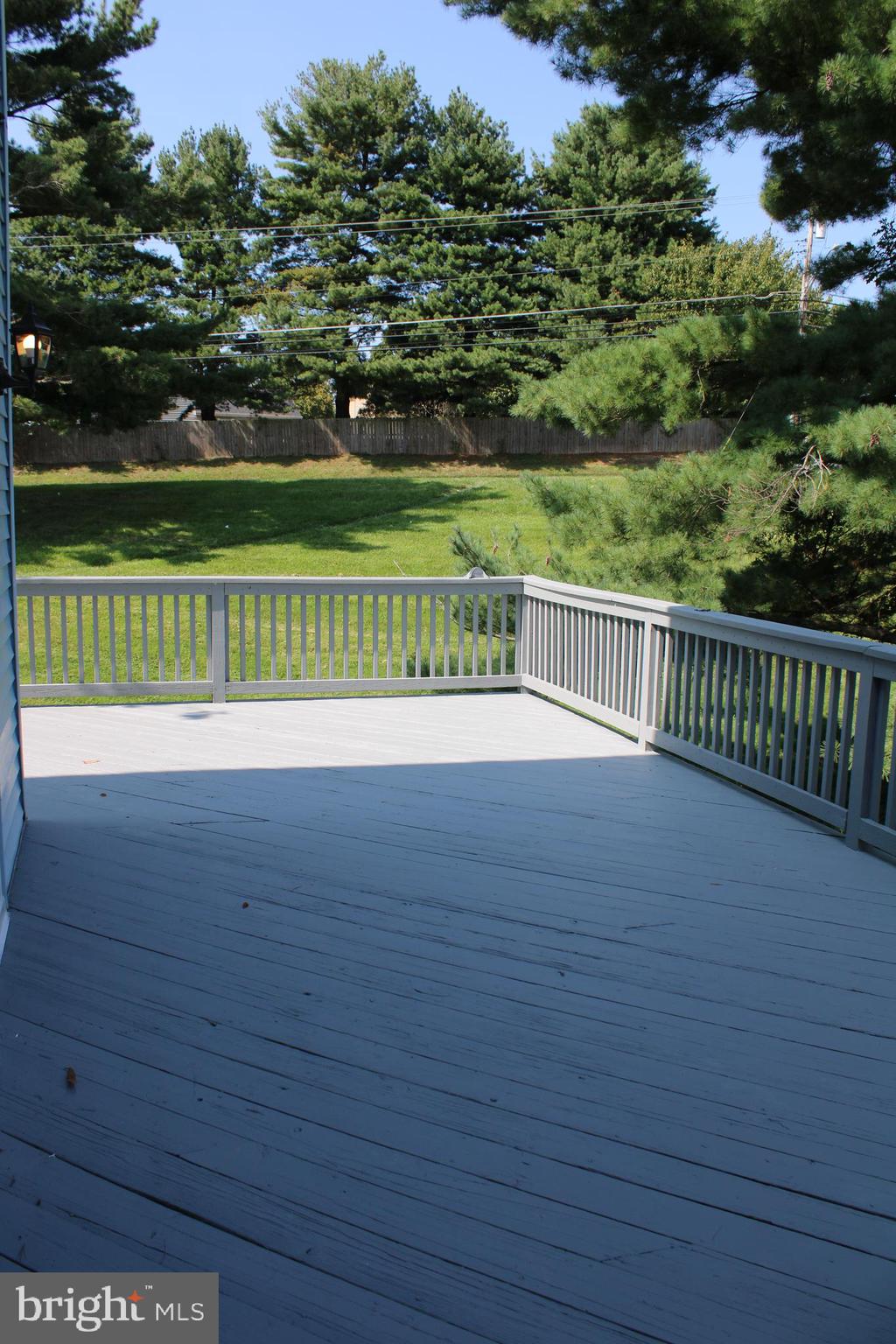 HARFORD SQUARE - Residential Lease