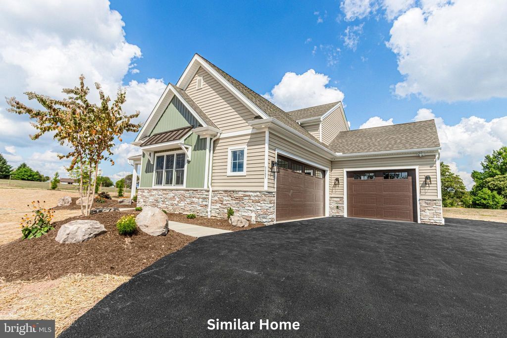 Photo of The Kirkwood - Farmbrooke Meadows, YORK, PA 17406 (MLS # PAYK2097668)