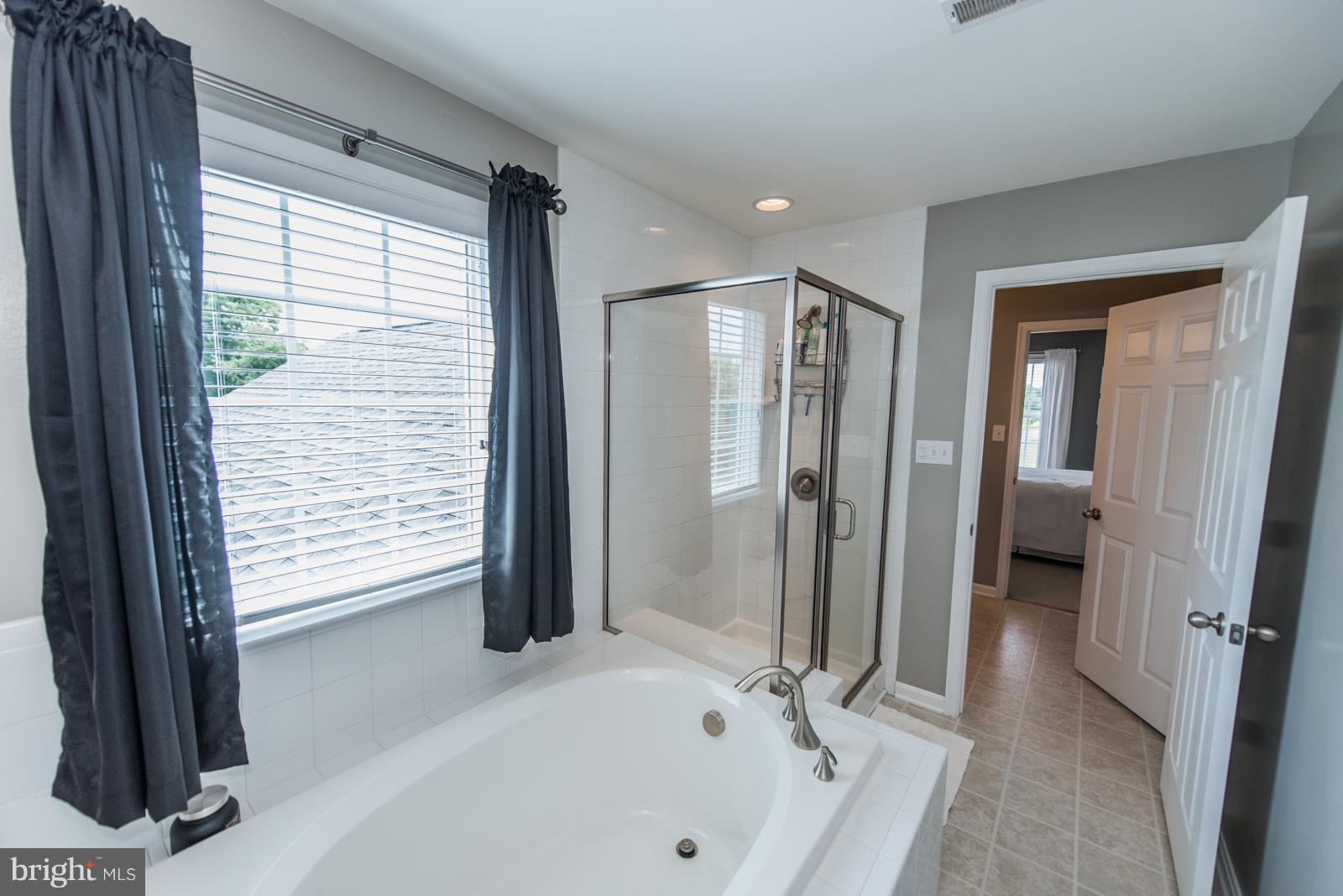 WILLOW RIDGE - Residential