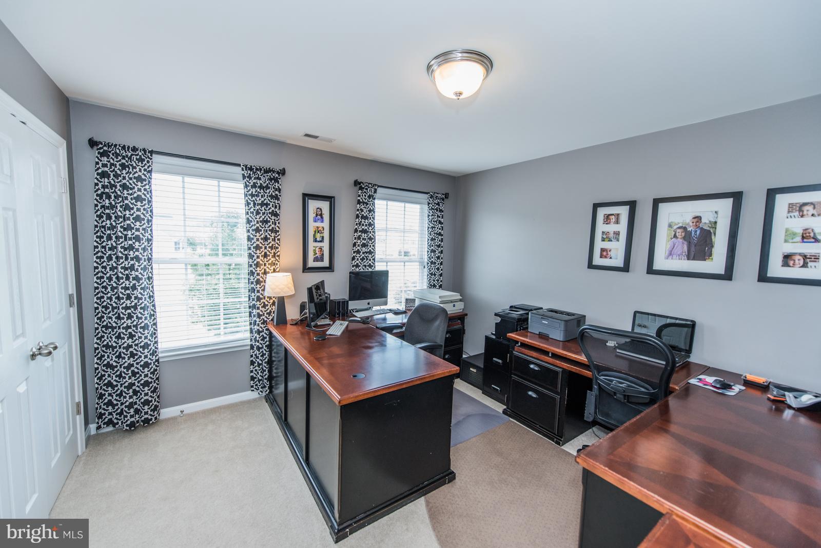 WILLOW RIDGE - Residential