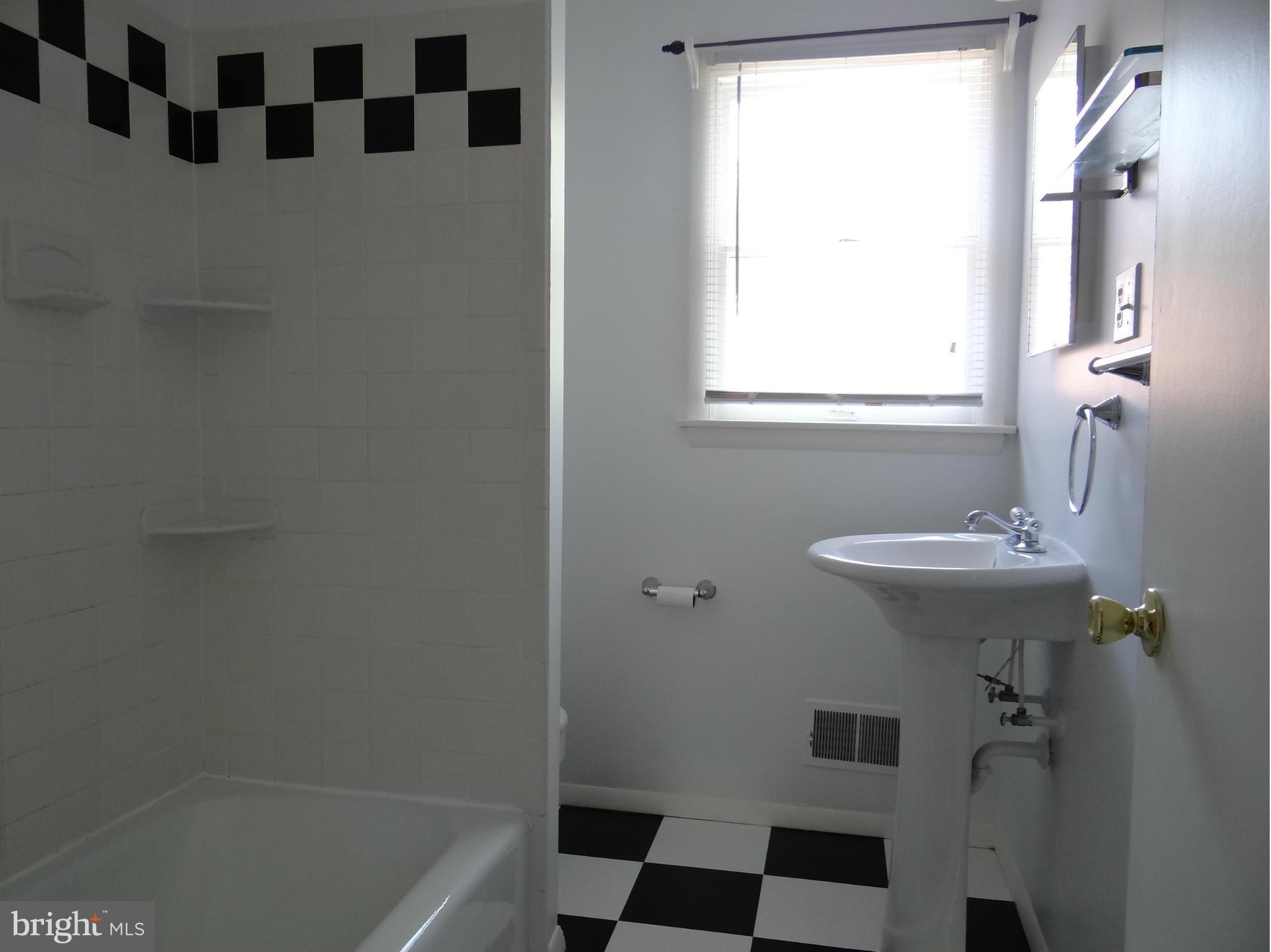 BROADWAY CONDOMINIUMS - Residential Lease