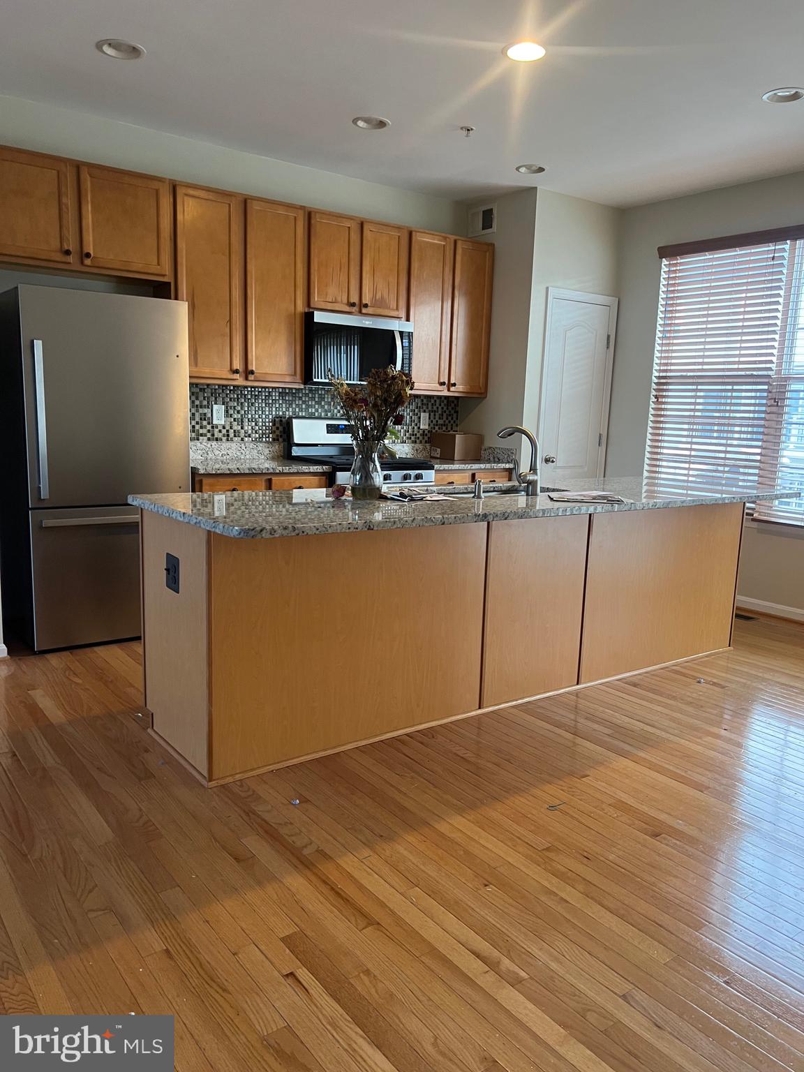 ADMIRALS LANDING - Residential Lease