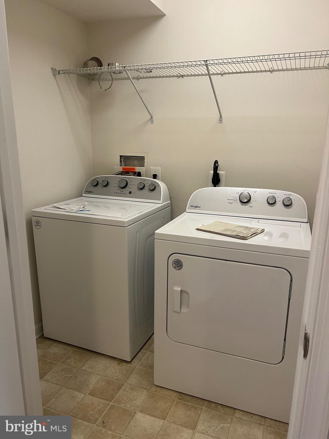 ADMIRALS LANDING - Residential Lease