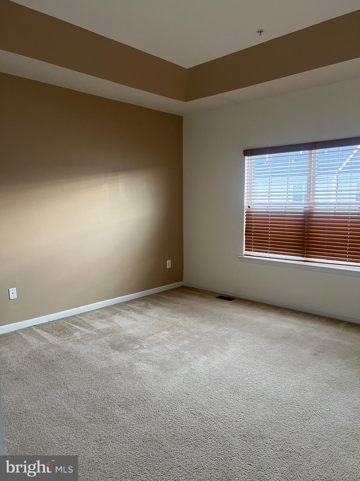 ADMIRALS LANDING - Residential Lease