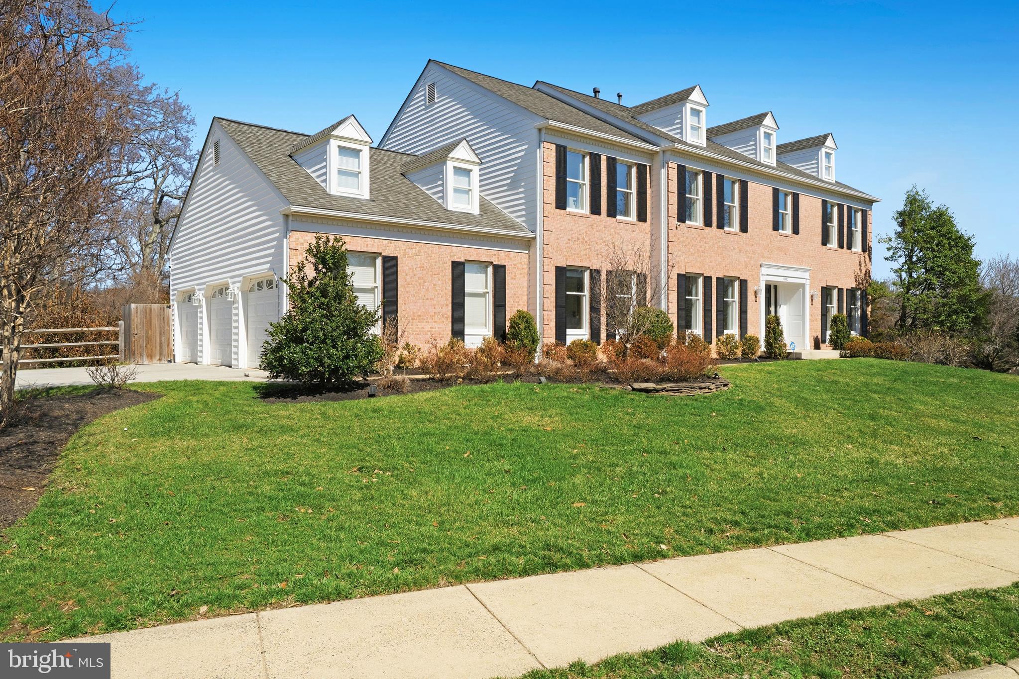 HUNTER MILL ESTATES - Residential