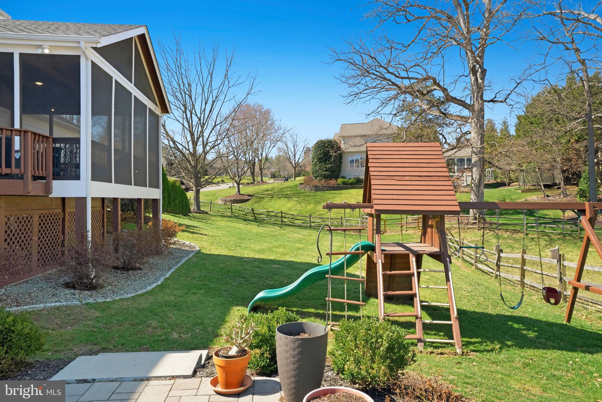 HUNTER MILL ESTATES - Residential