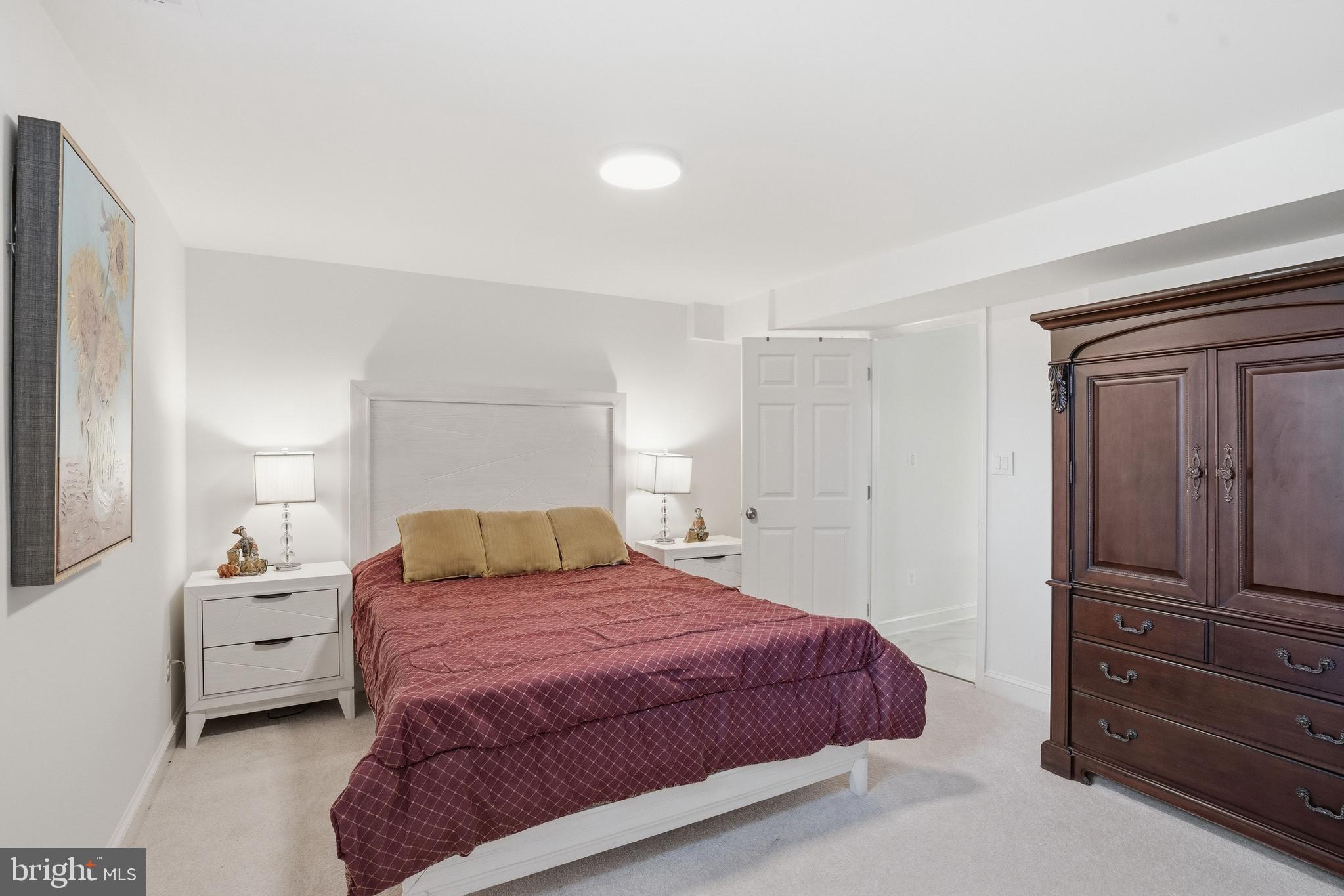 HUNTER MILL ESTATES - Residential