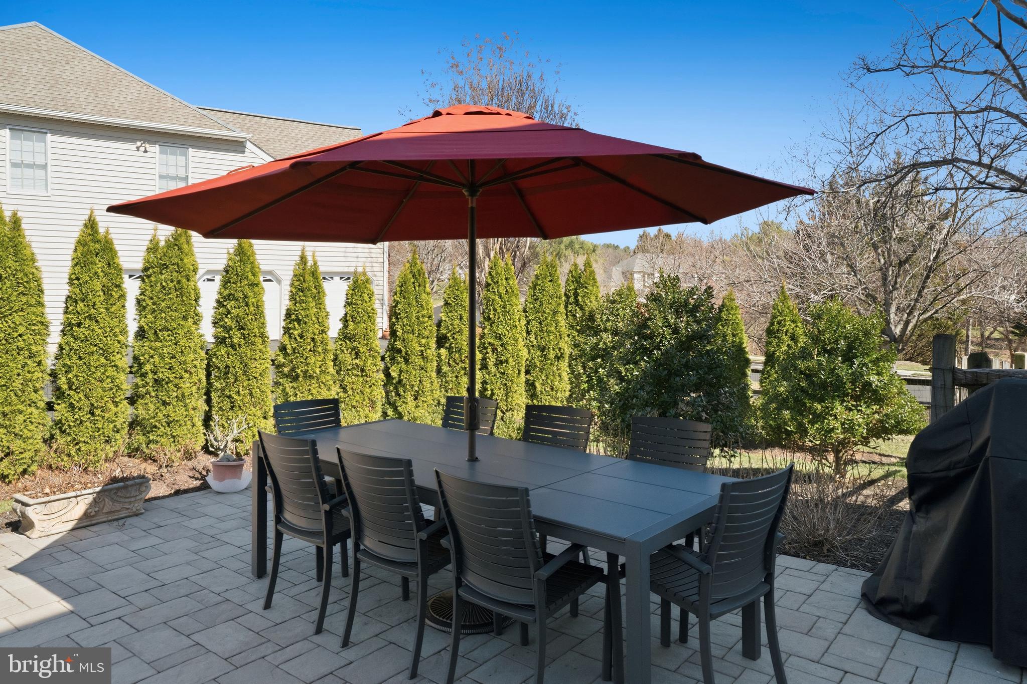 HUNTER MILL ESTATES - Residential