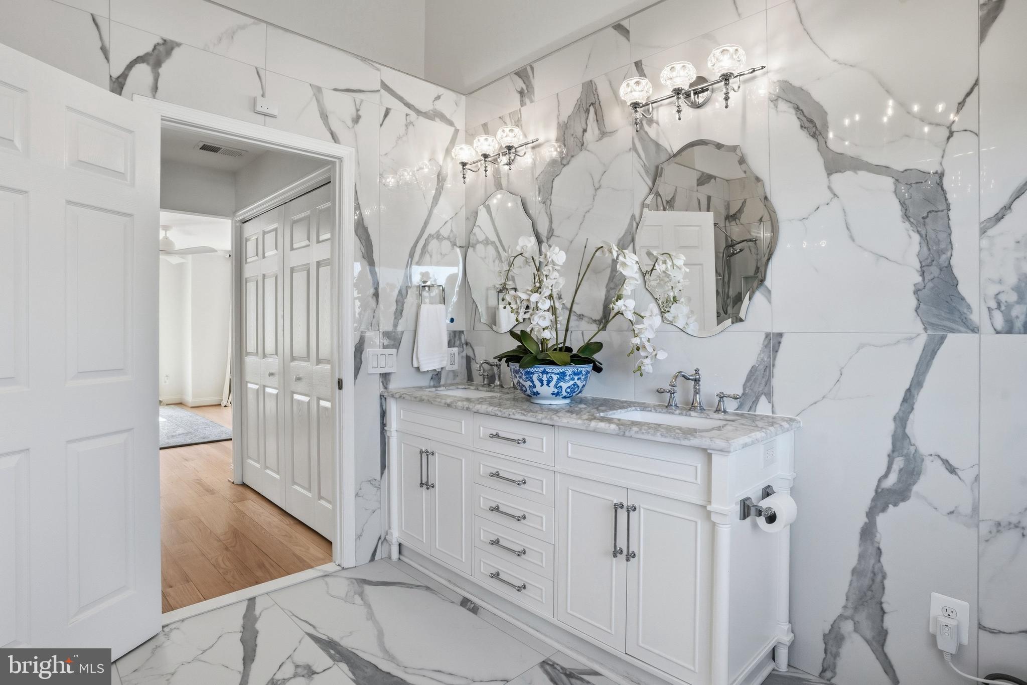 HUNTER MILL ESTATES - Residential