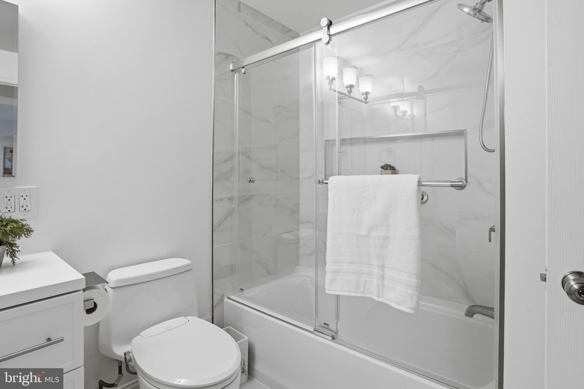 HUNTER MILL ESTATES - Residential