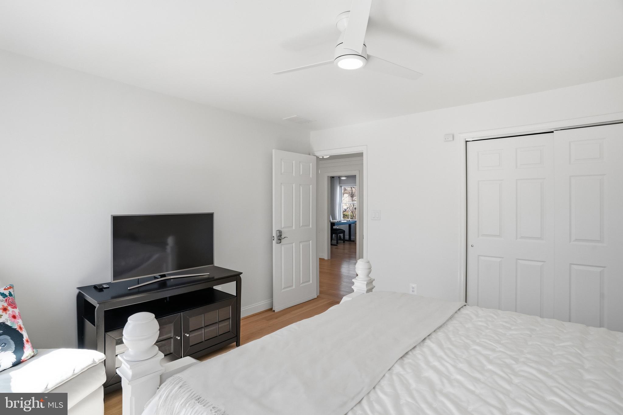 HUNTER MILL ESTATES - Residential