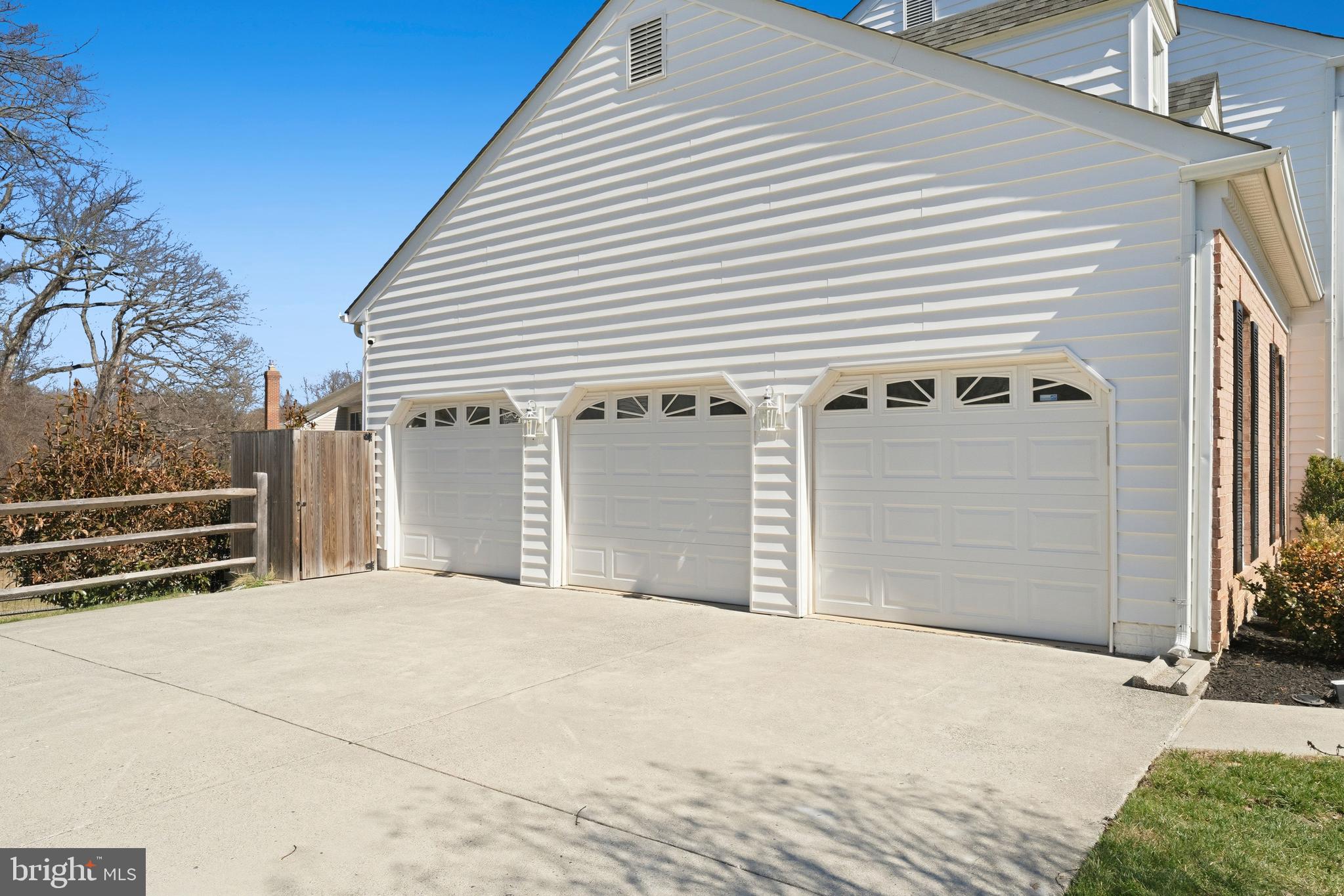 HUNTER MILL ESTATES - Residential