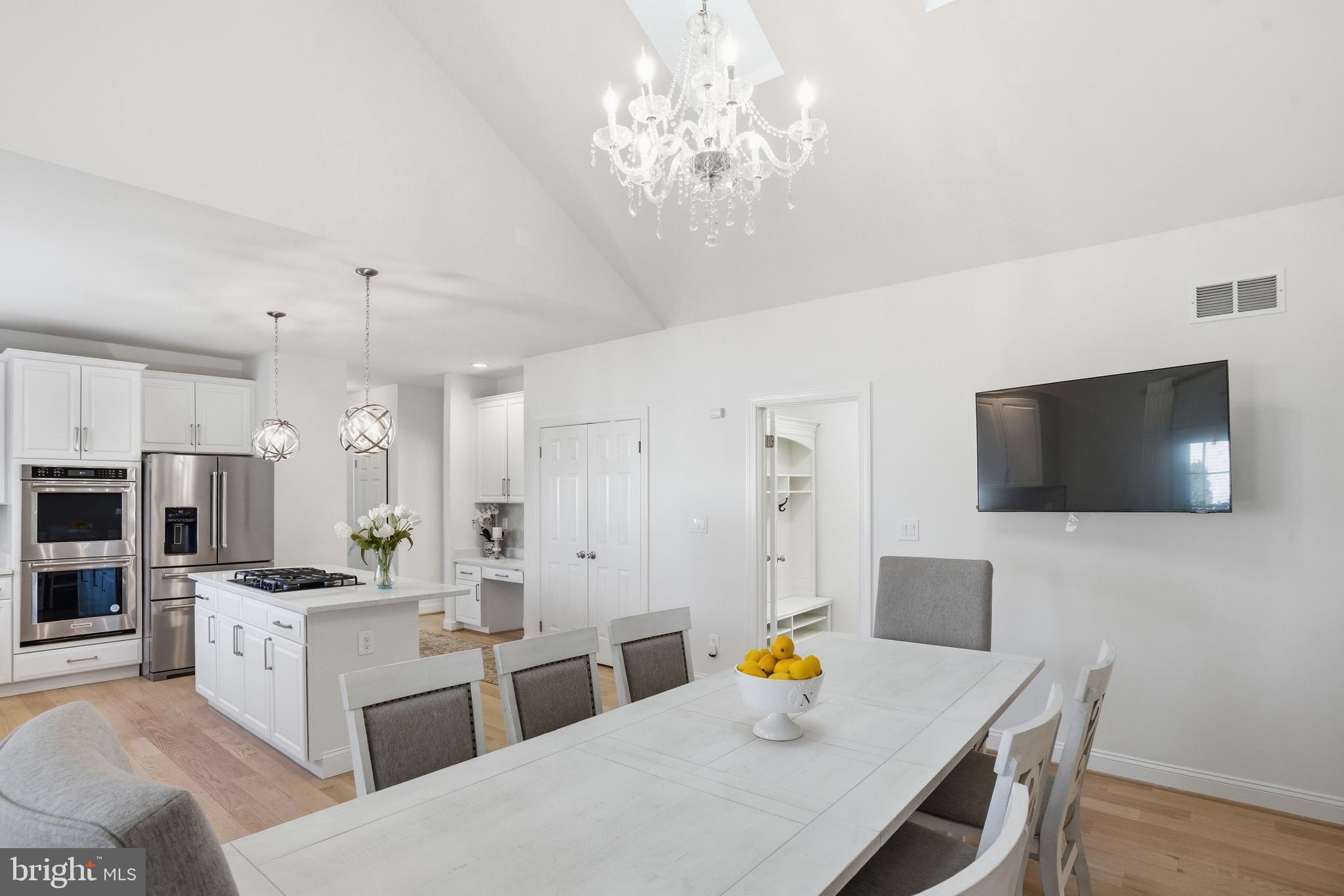 HUNTER MILL ESTATES - Residential