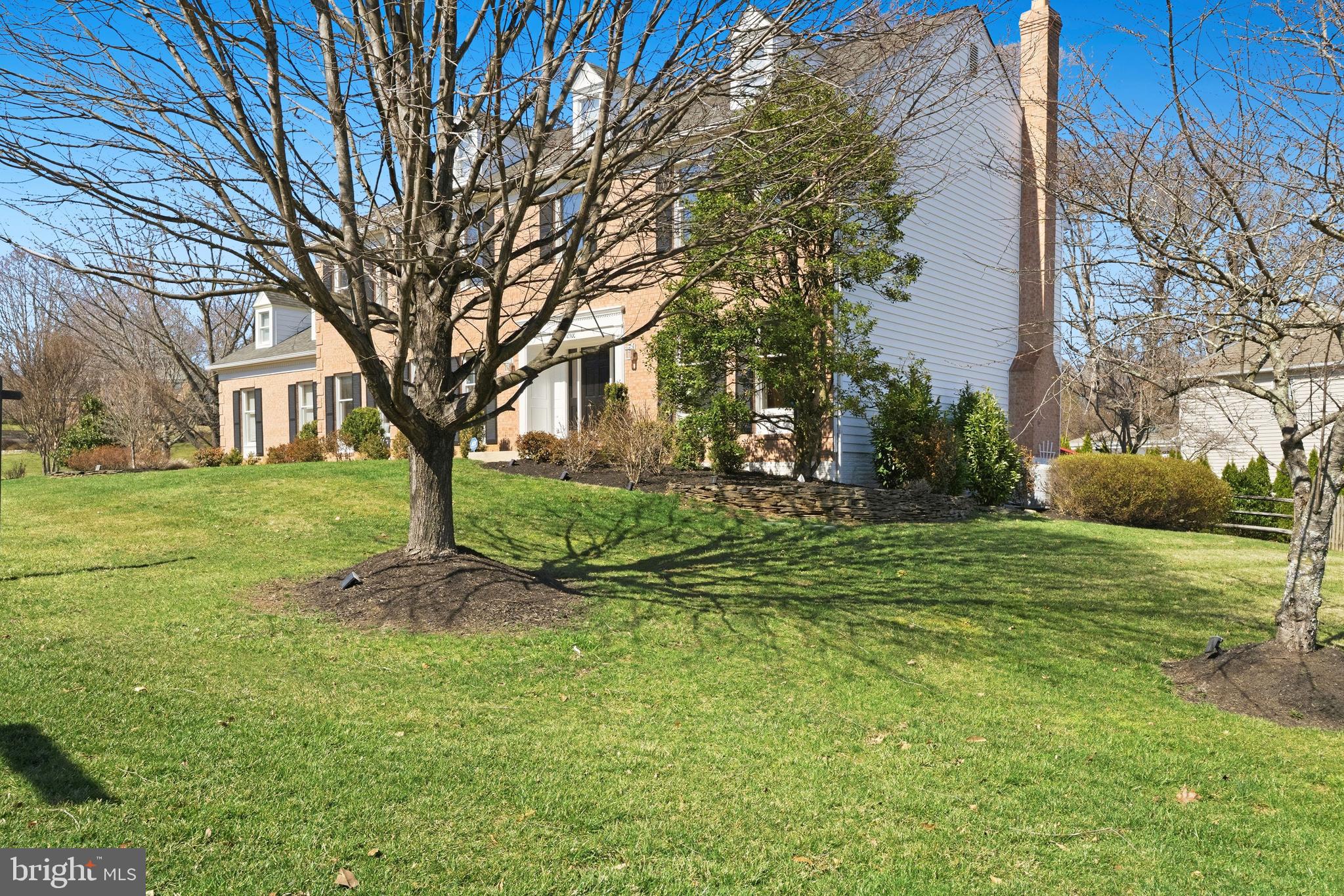 HUNTER MILL ESTATES - Residential