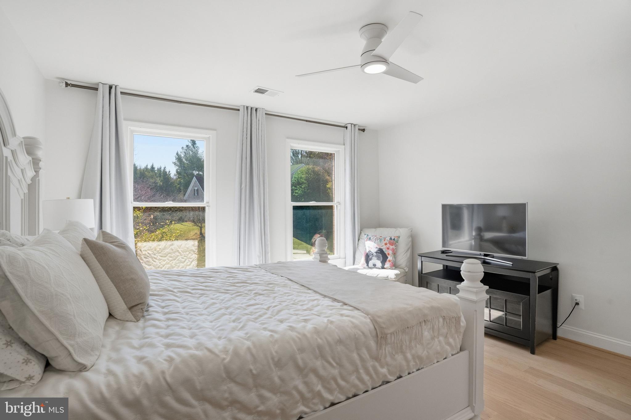 HUNTER MILL ESTATES - Residential