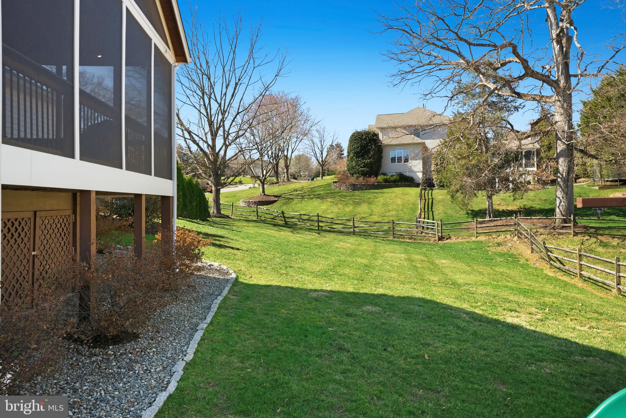 HUNTER MILL ESTATES - Residential