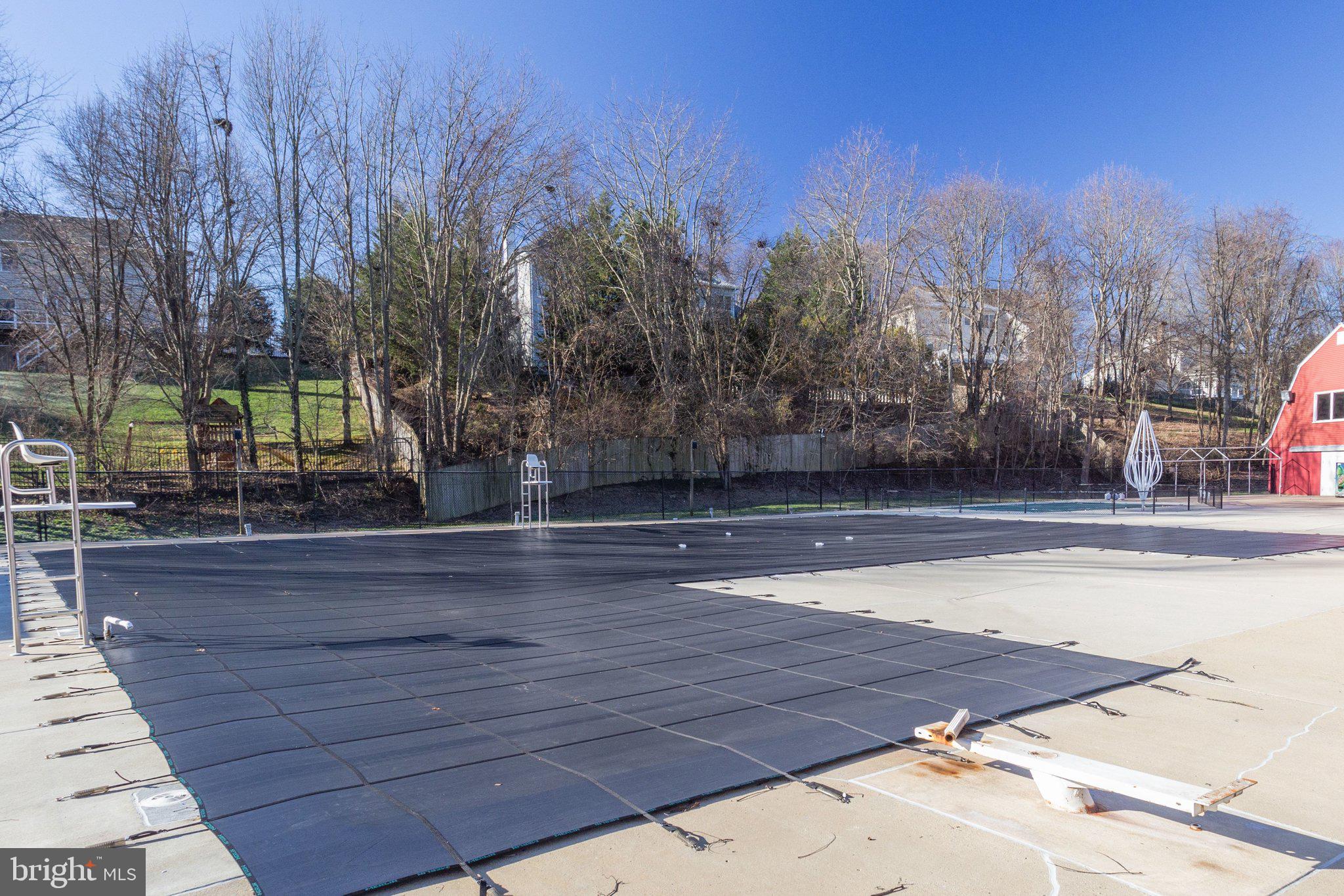 HUNTER MILL ESTATES - Residential