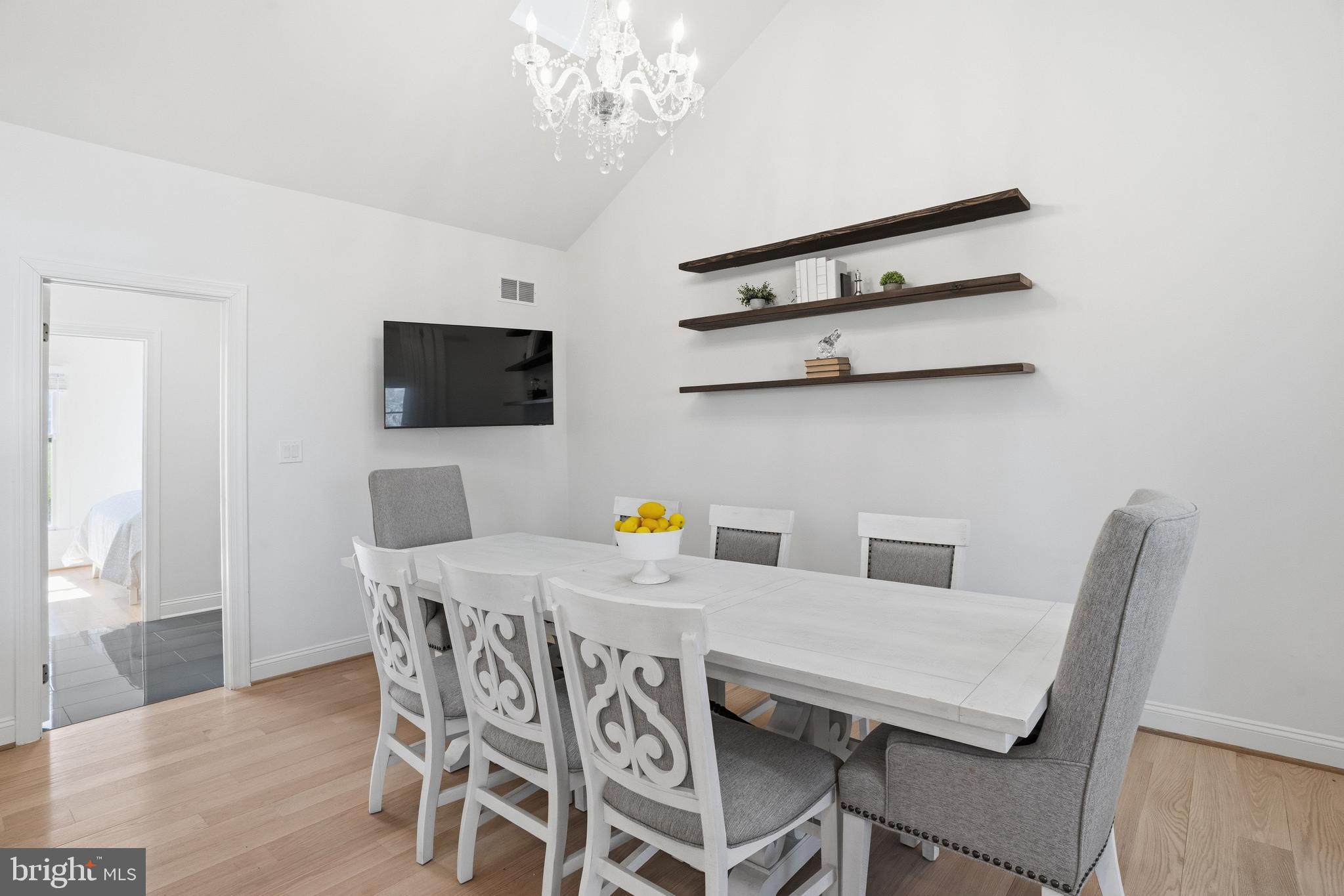 HUNTER MILL ESTATES - Residential