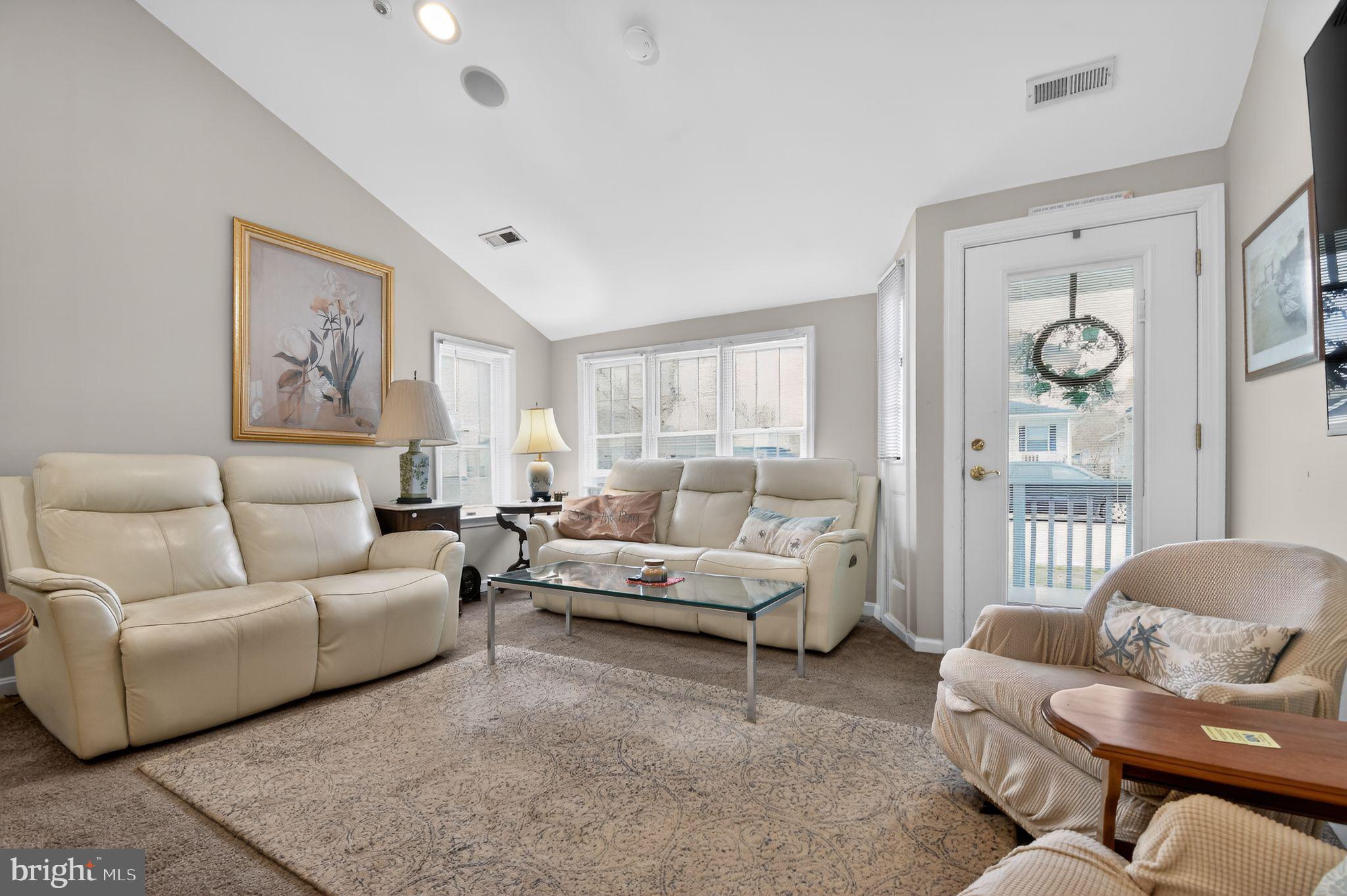 NORTH CHESAPEAKE BEACH - Residential